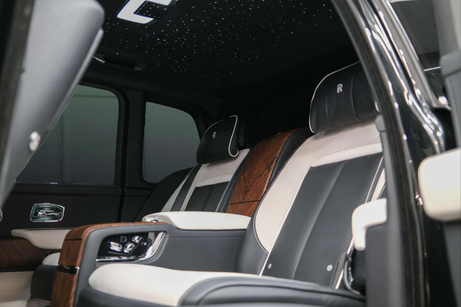 mph014_2094813341_b7432d5b_3edf_4454_9dec_85392e850ee5_535b6d60fc