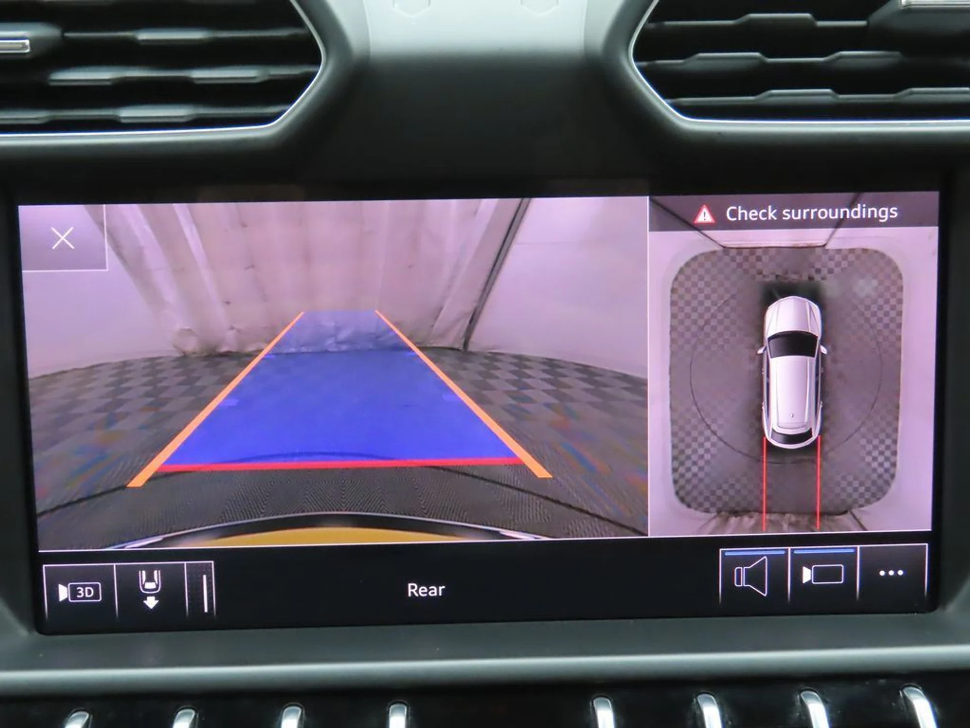 mph014_2096766281_used_2019_lamborghini_urus_awd_8119_22960416_15_1024_41ec52d79d