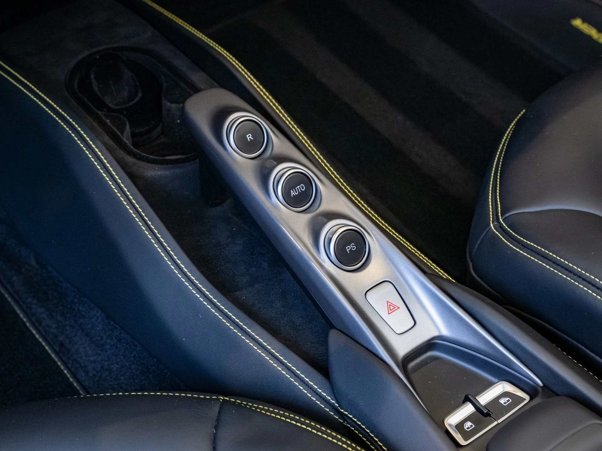 mph014_2096818756_15_307c903aa8