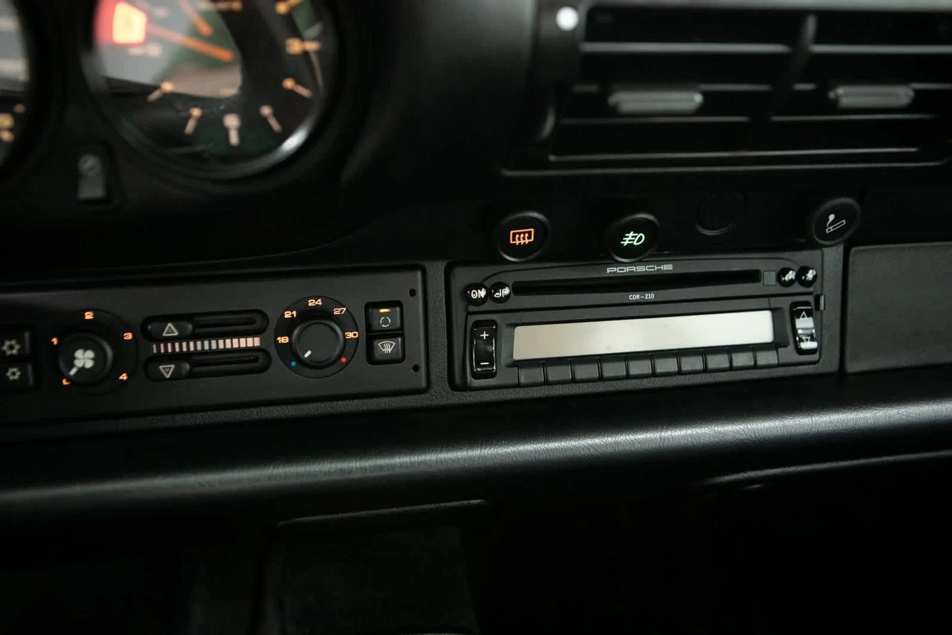 mph014_2097260930_eb3acceb9d8c98db3e576e4c827bdbfbx_74167f934a