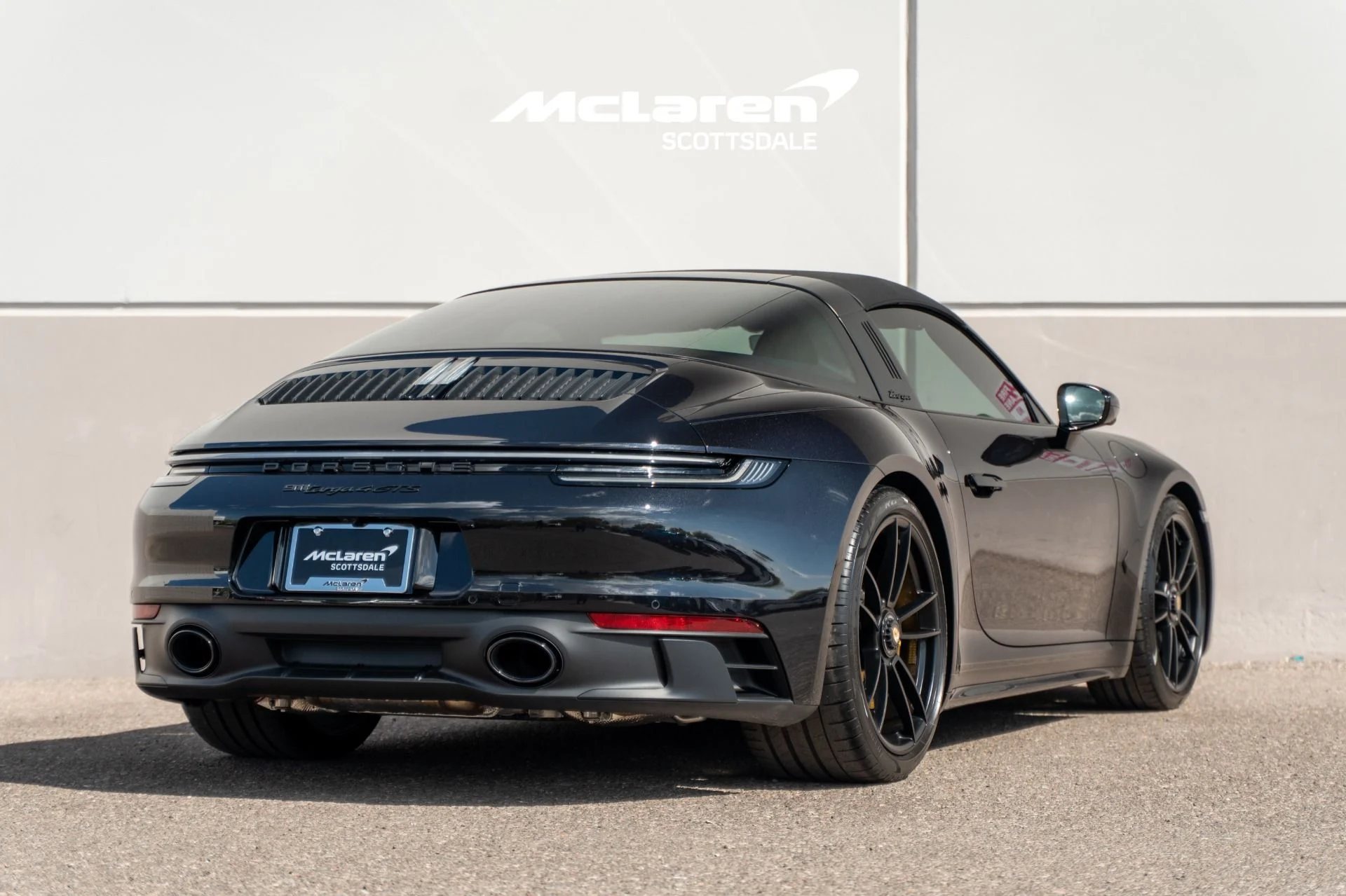 mph014_2099124784_Used_2024_PORSCHE_911_1775537519_b6ccb1de93