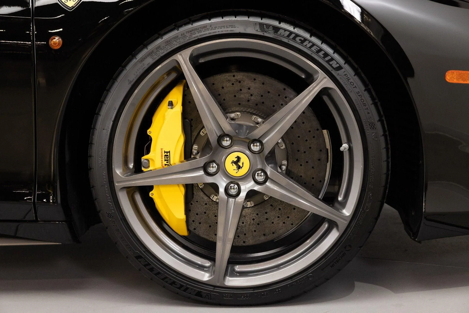mph014_2108511248_Used_2015_Ferrari_458_Italia_1784296480_d6586f5d8e
