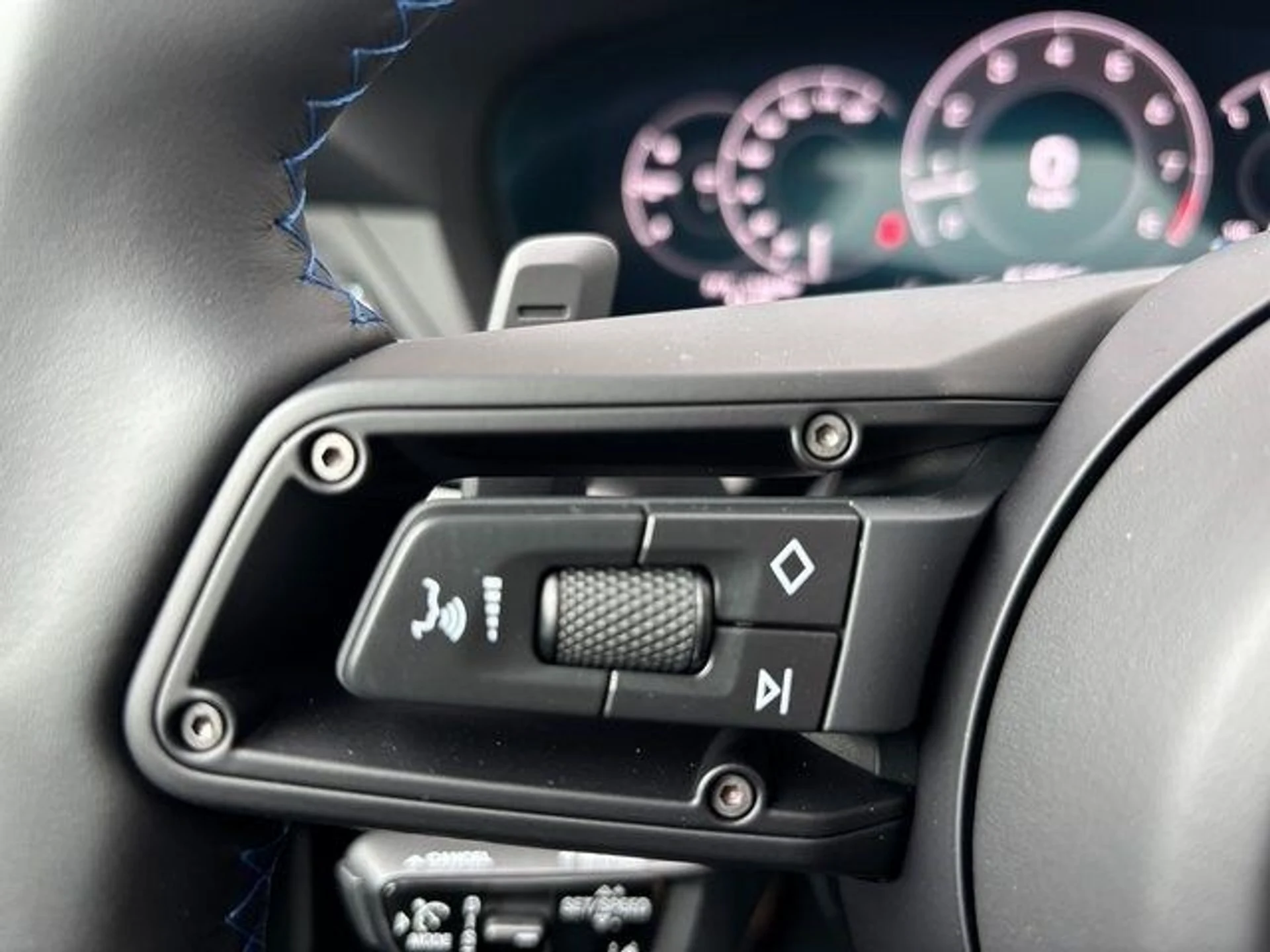 mph014_2109649208_d2cf9e576e97b34151844d02a23d72d0x_c8f0d9e623