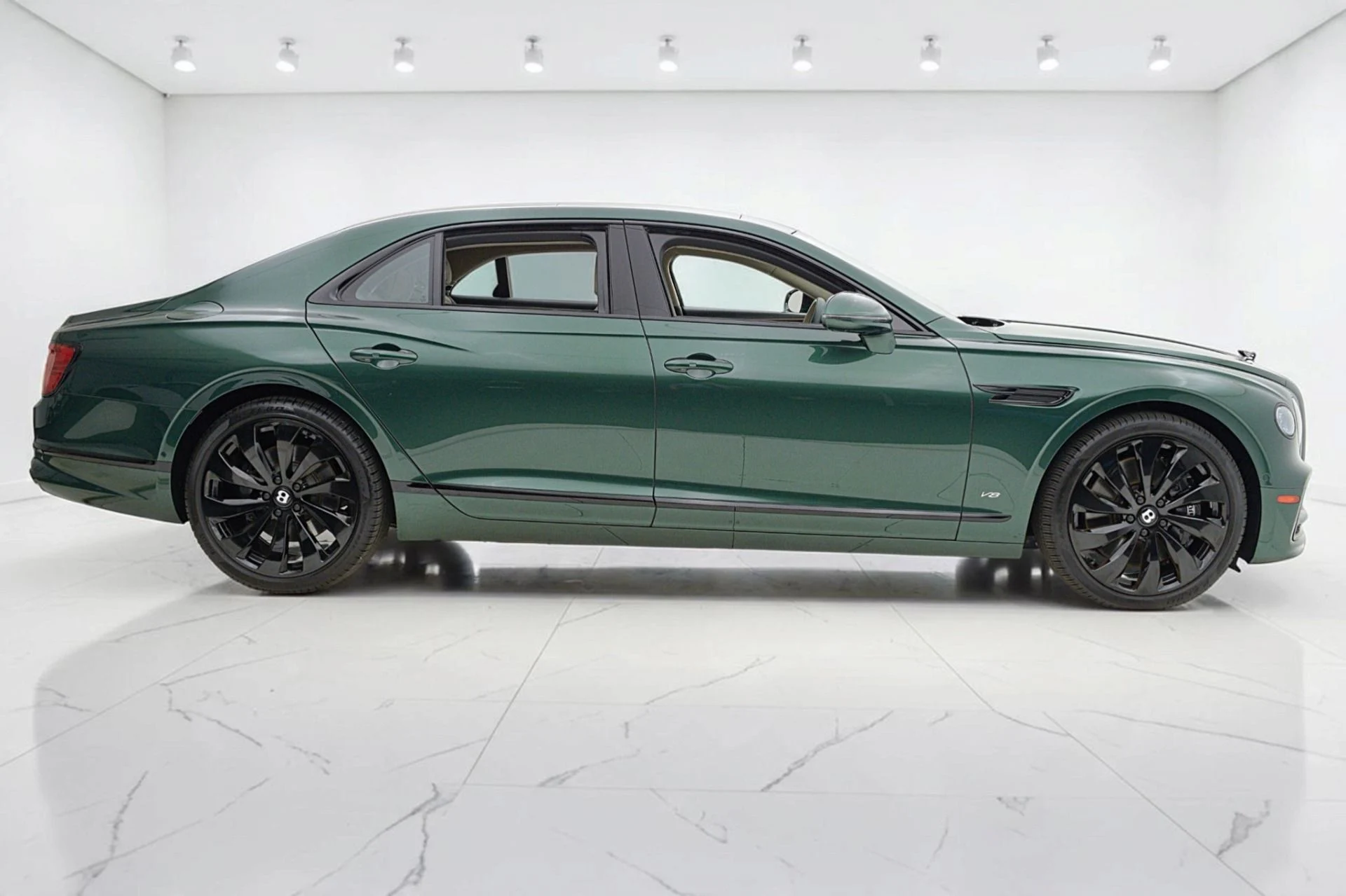 mph014_2114076978_Used_2022_Bentley_Flying_Spur_V8_edc391b690