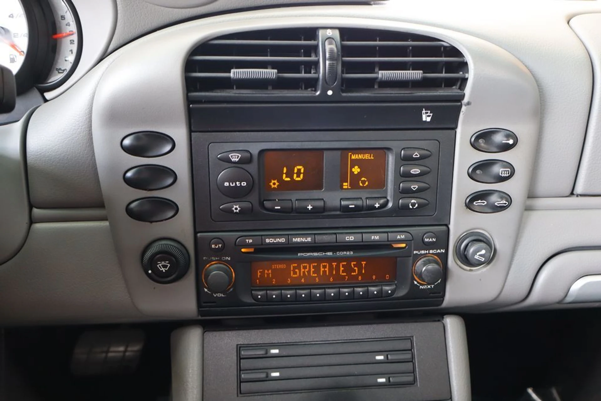 mph014_2119185572_3addf238168e440489623bd1bf0960f1x_e5069daf0f