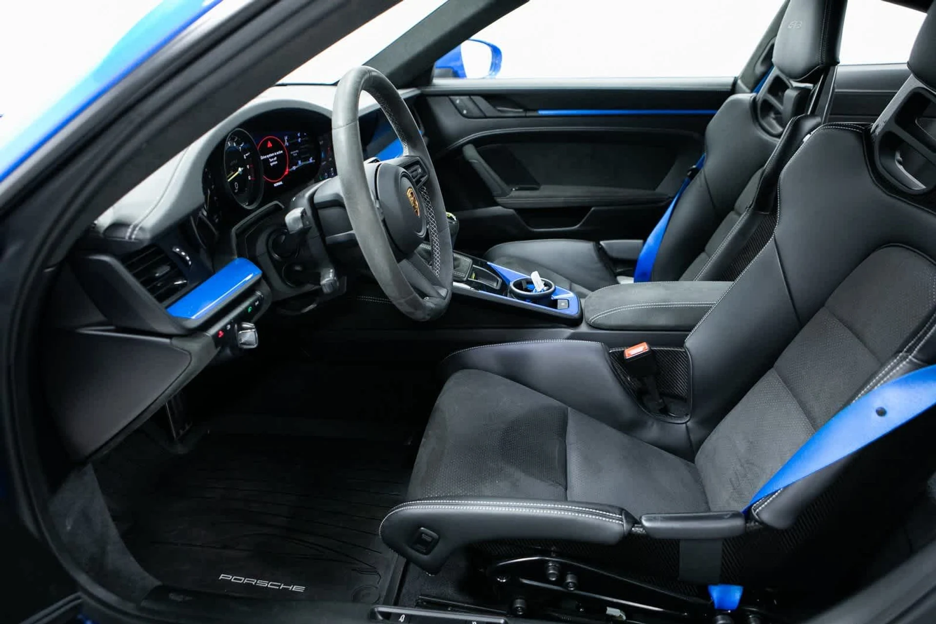 mph014_2121909803_7633cd4b802510d8cfaf44c35cec2318x_0692b4d379