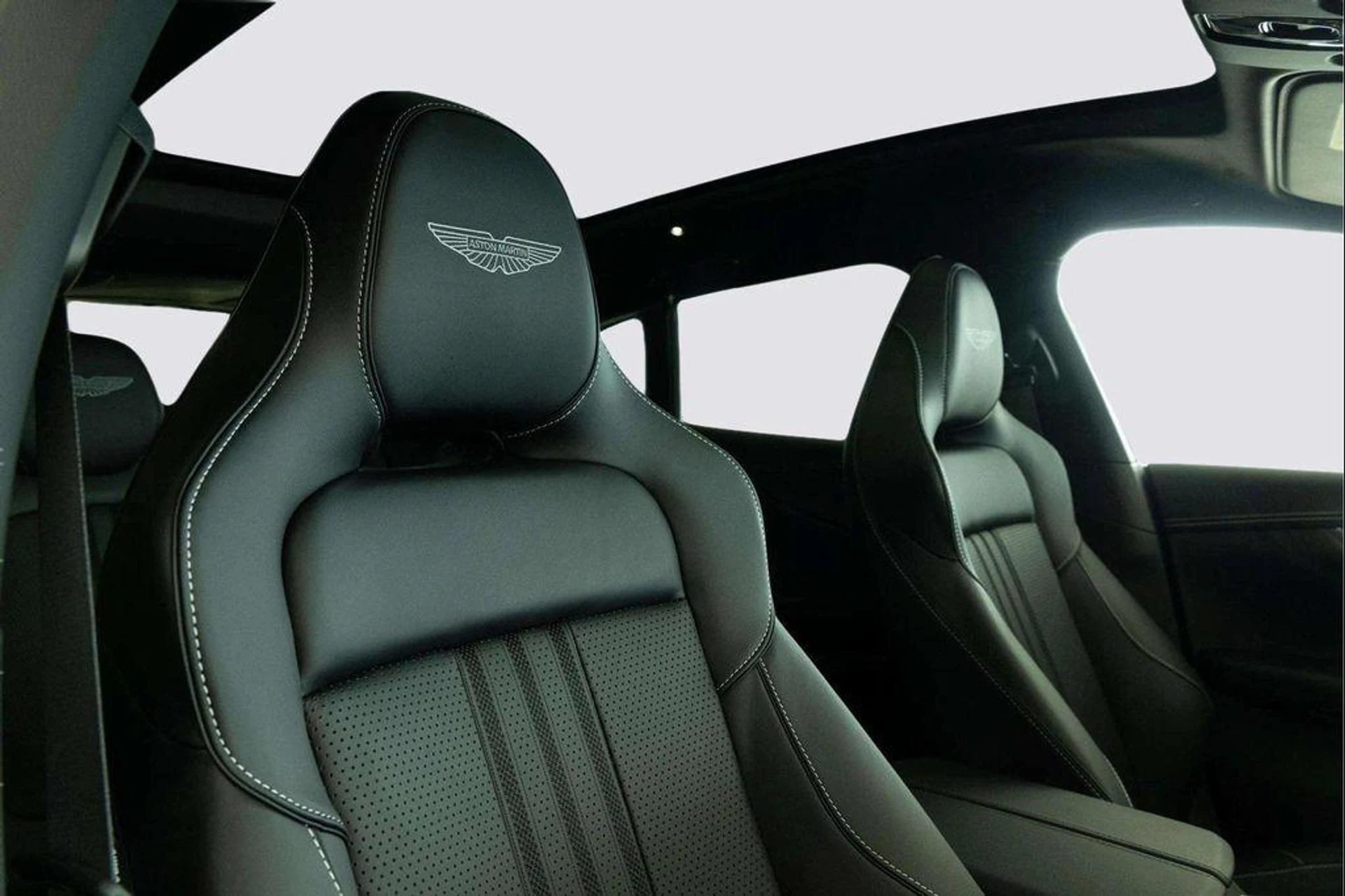 mph014_2124982701_Ze_Z53_E31_Ue_5l_GA_Cjt_R_4z5ke_M_06e9aeeeac