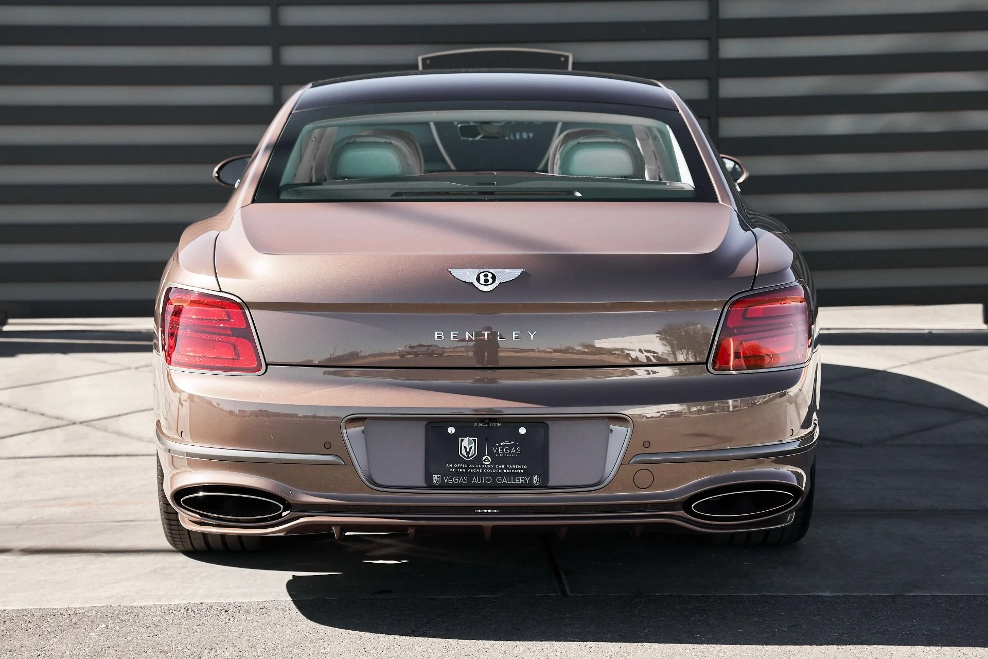 mph014_2125746547_Used_2025_Bentley_Flying_Spur_Speed_1762569174_c02c3e1bcd