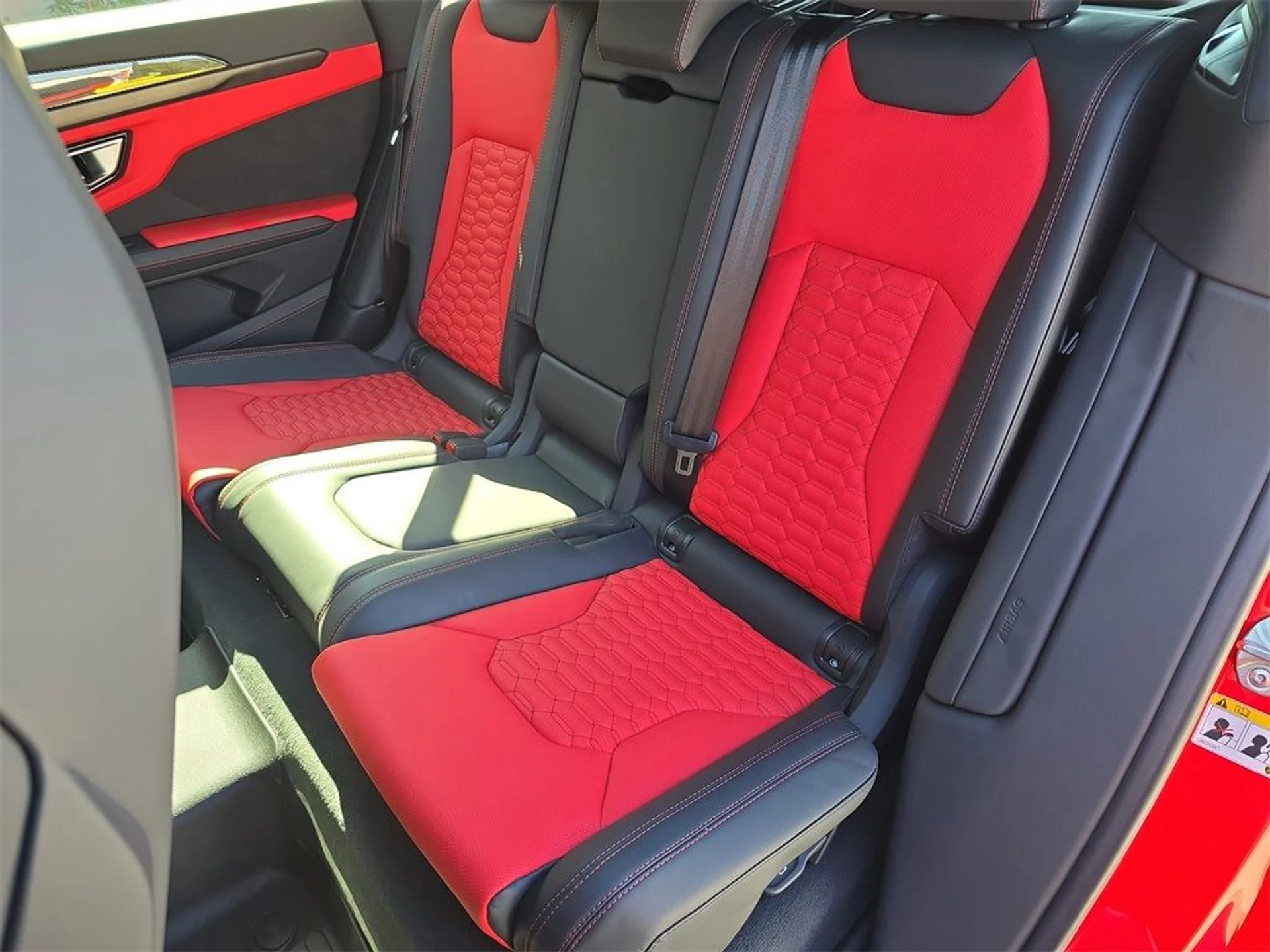 mph014_212746410_649380b35f84481a6d87fa47c32a9353_26336b1794