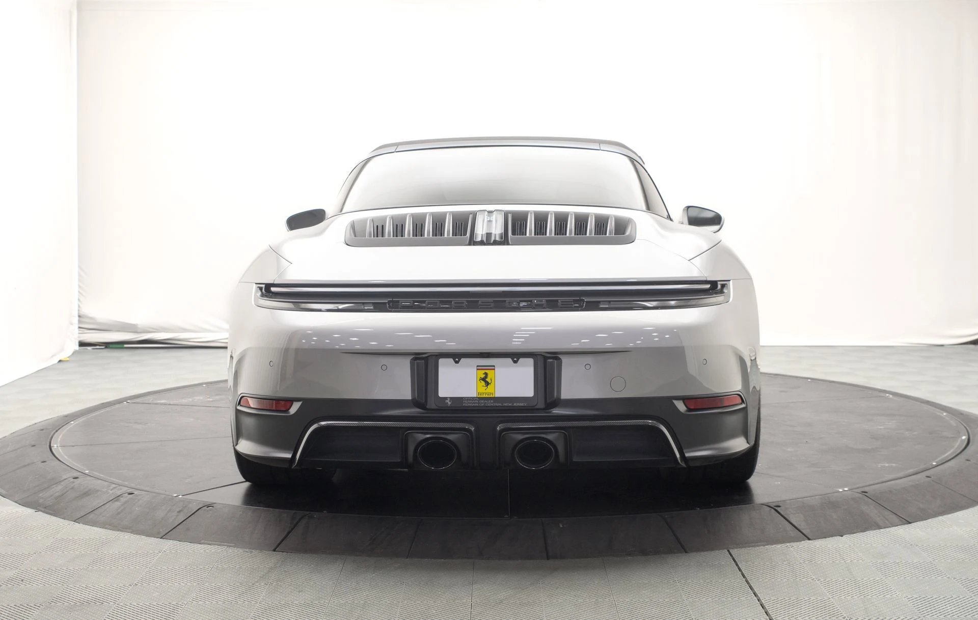 mph014_214099469_f5d2ba9cfcca42e6abb3d3111aae241d_2805624c9f