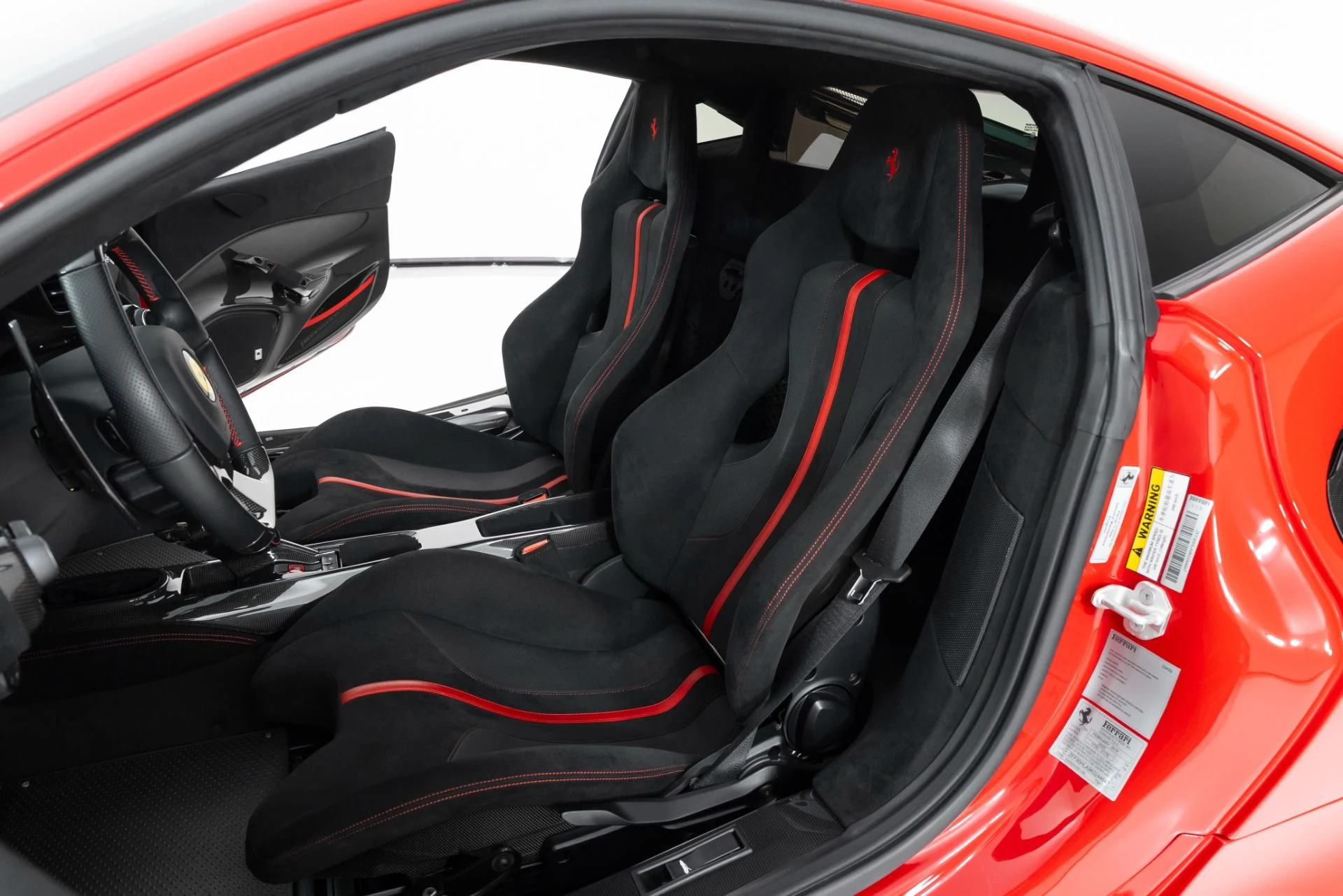mph014_2142588509_Used_2019_Ferrari_488_Pista_1760379304_1e53fe04b2