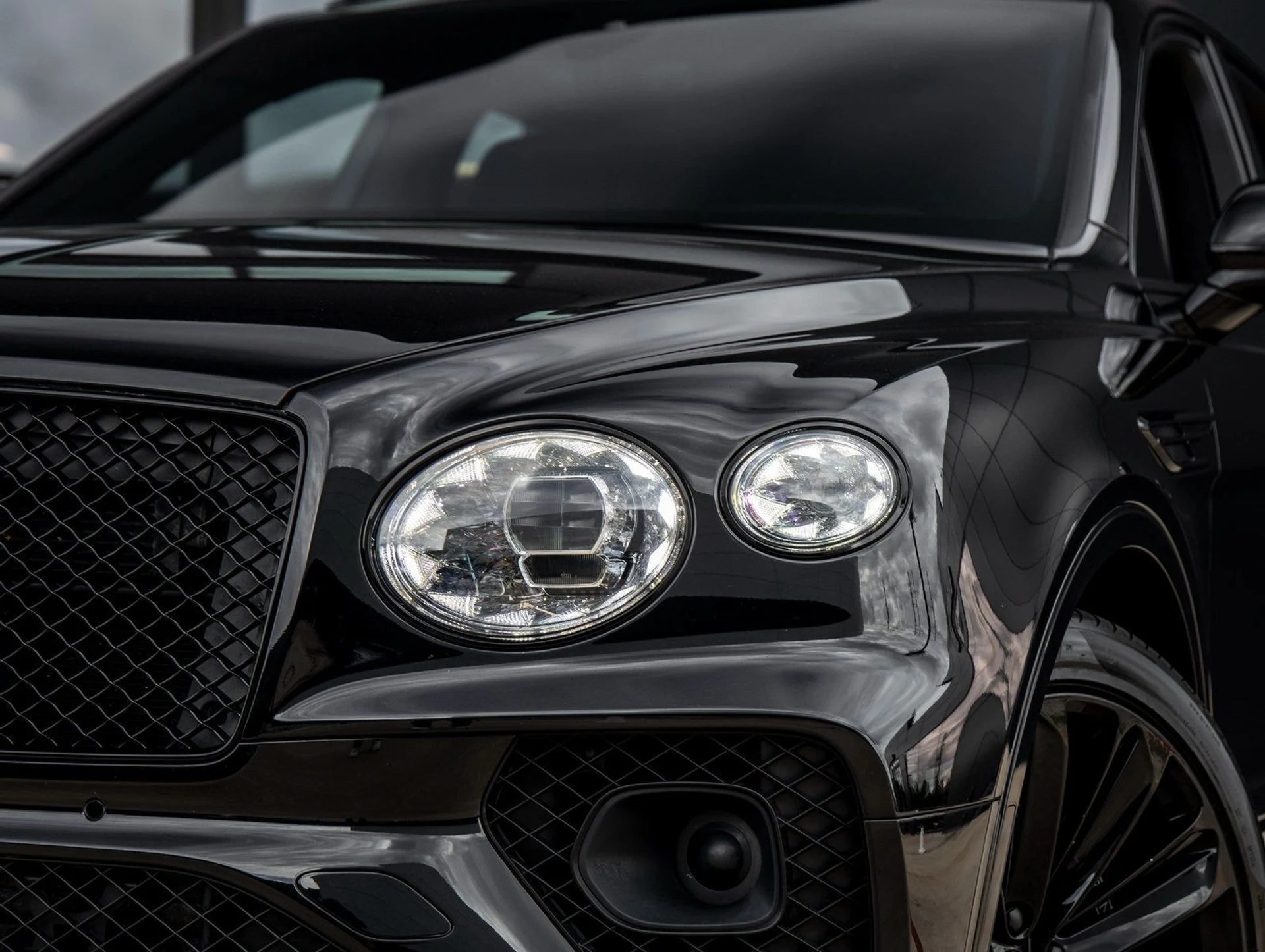 mph014_2147171720_15_907db89c98