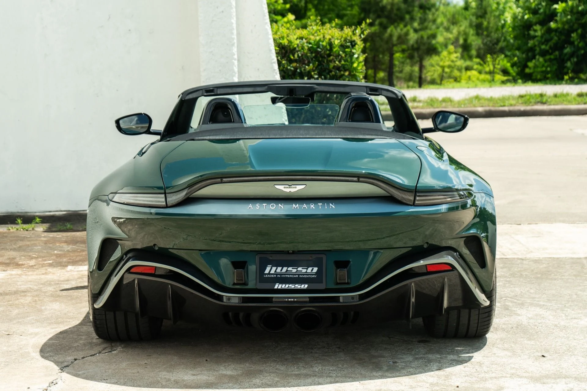 mph014_2150010210_Used_2023_Aston_Martin_Vantage_V12_1778619446_444bf9ab3f