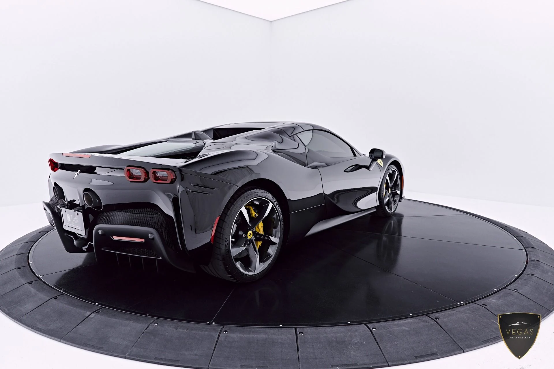 mph014_2150264057_Used_2024_Ferrari_SF_90_Spider_Base_1783038340_076e7f3475