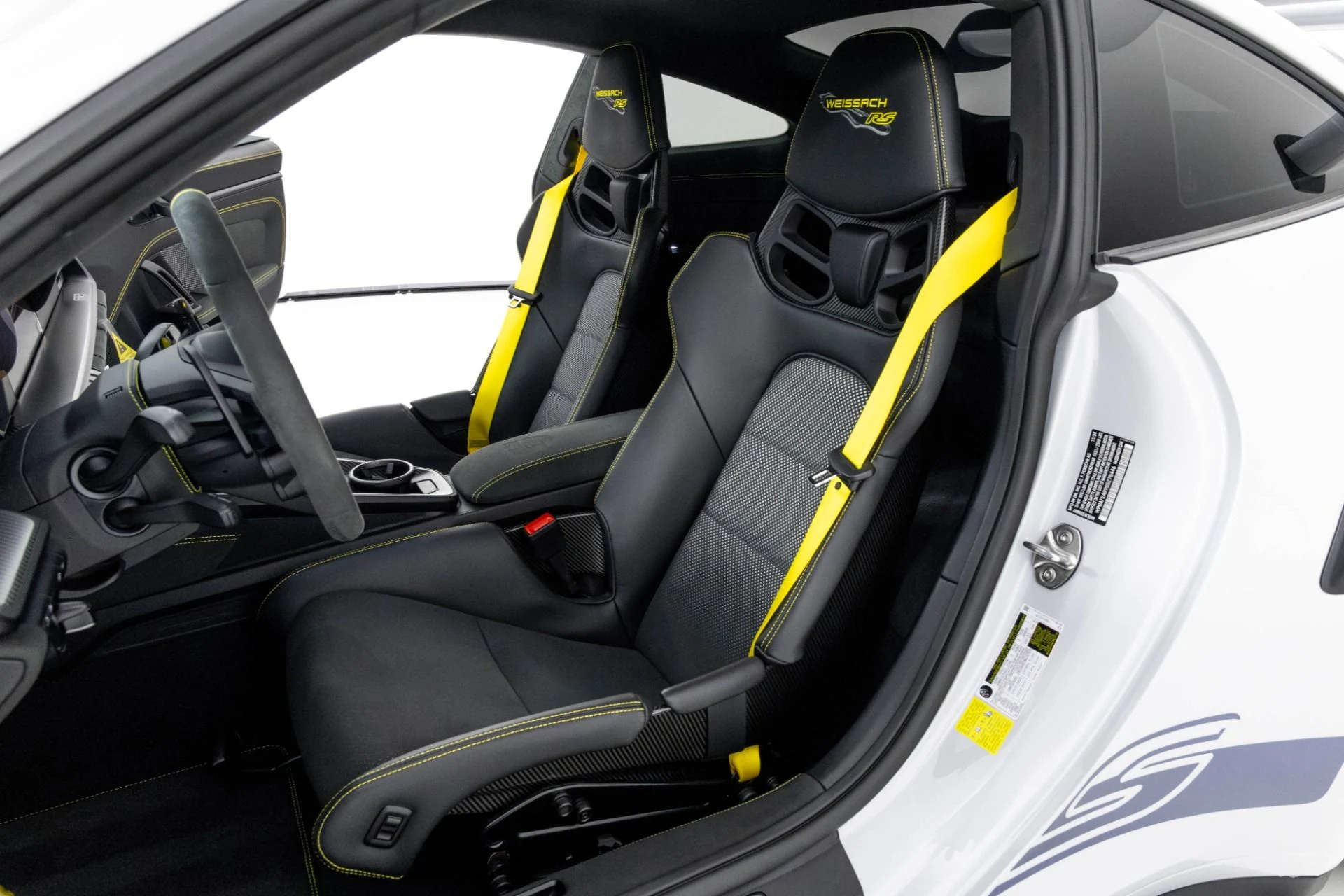 mph014_2154205485_Used_2025_Porsche_911_GT_3_RS_1763053550_4103741c8c