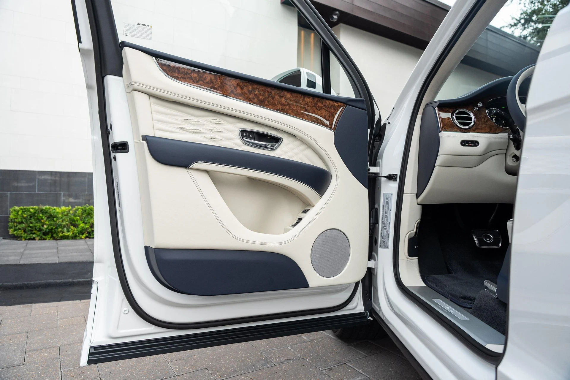 mph014_2159173033_389622358_677365452b7a94b33fd41a51_eb6f48d219