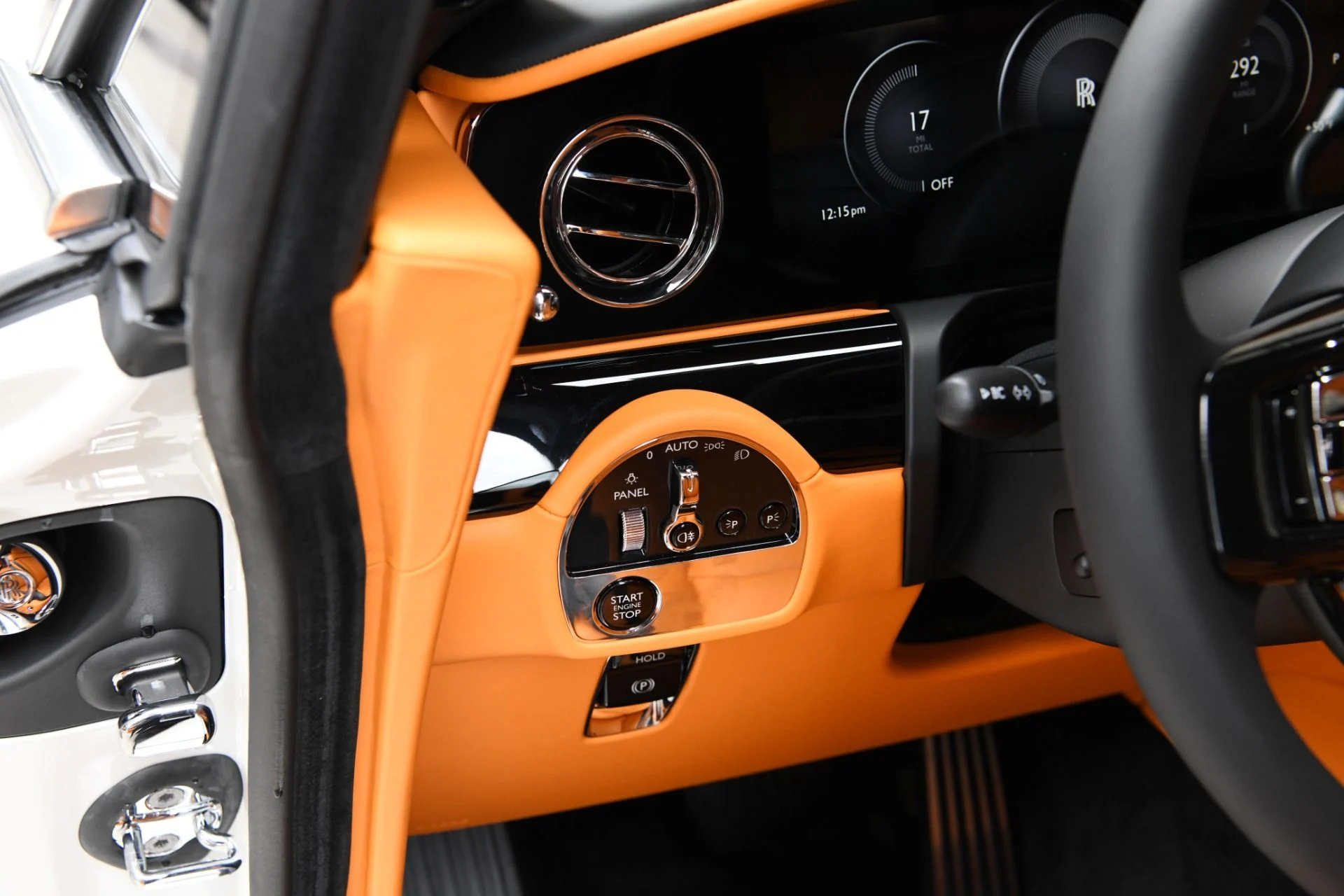 mph014_2164922470_11986_p16_l_46aaae9277