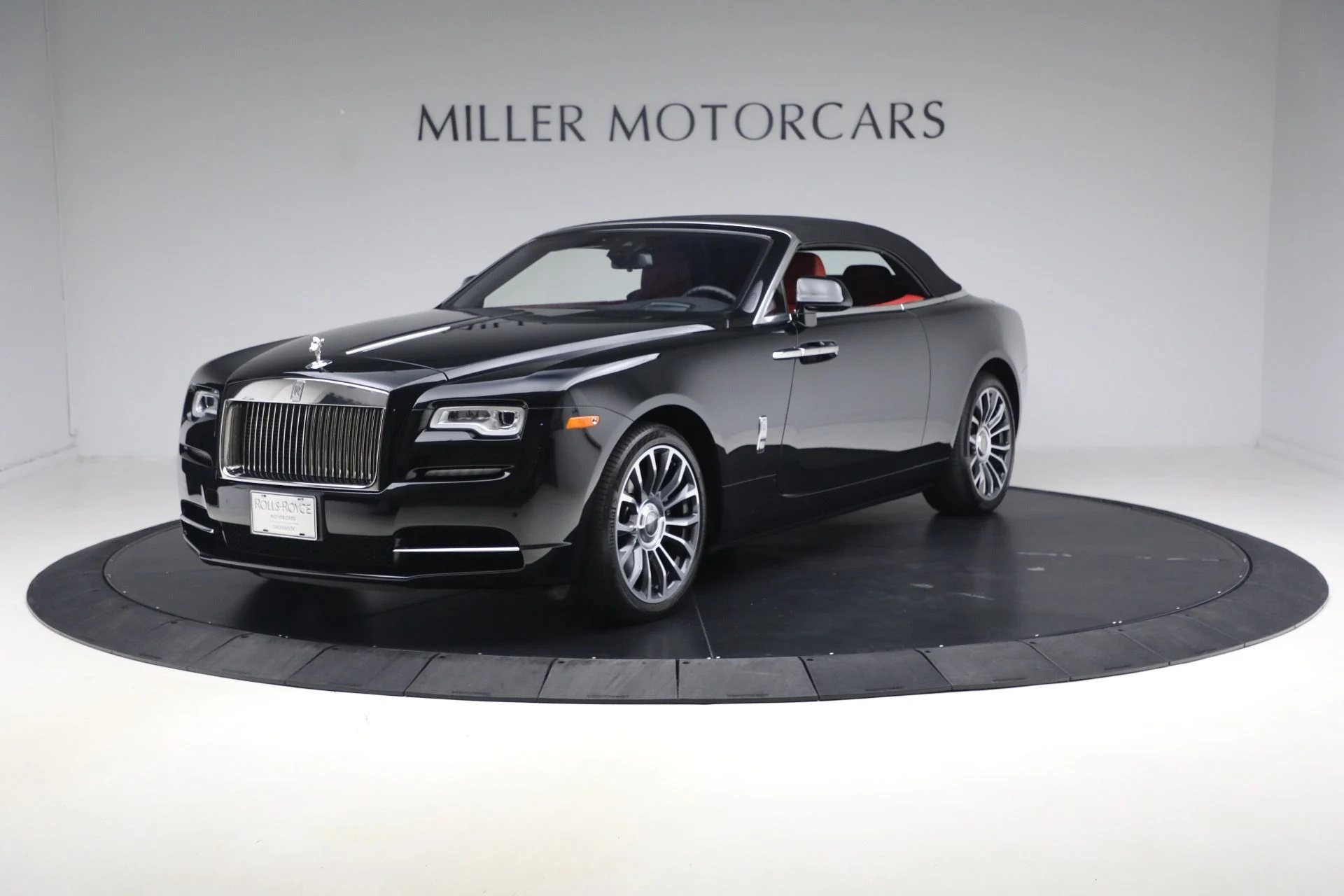 mph014_2168273528_Used_2020_Rolls_Royce_Dawn_d2194f6b2f