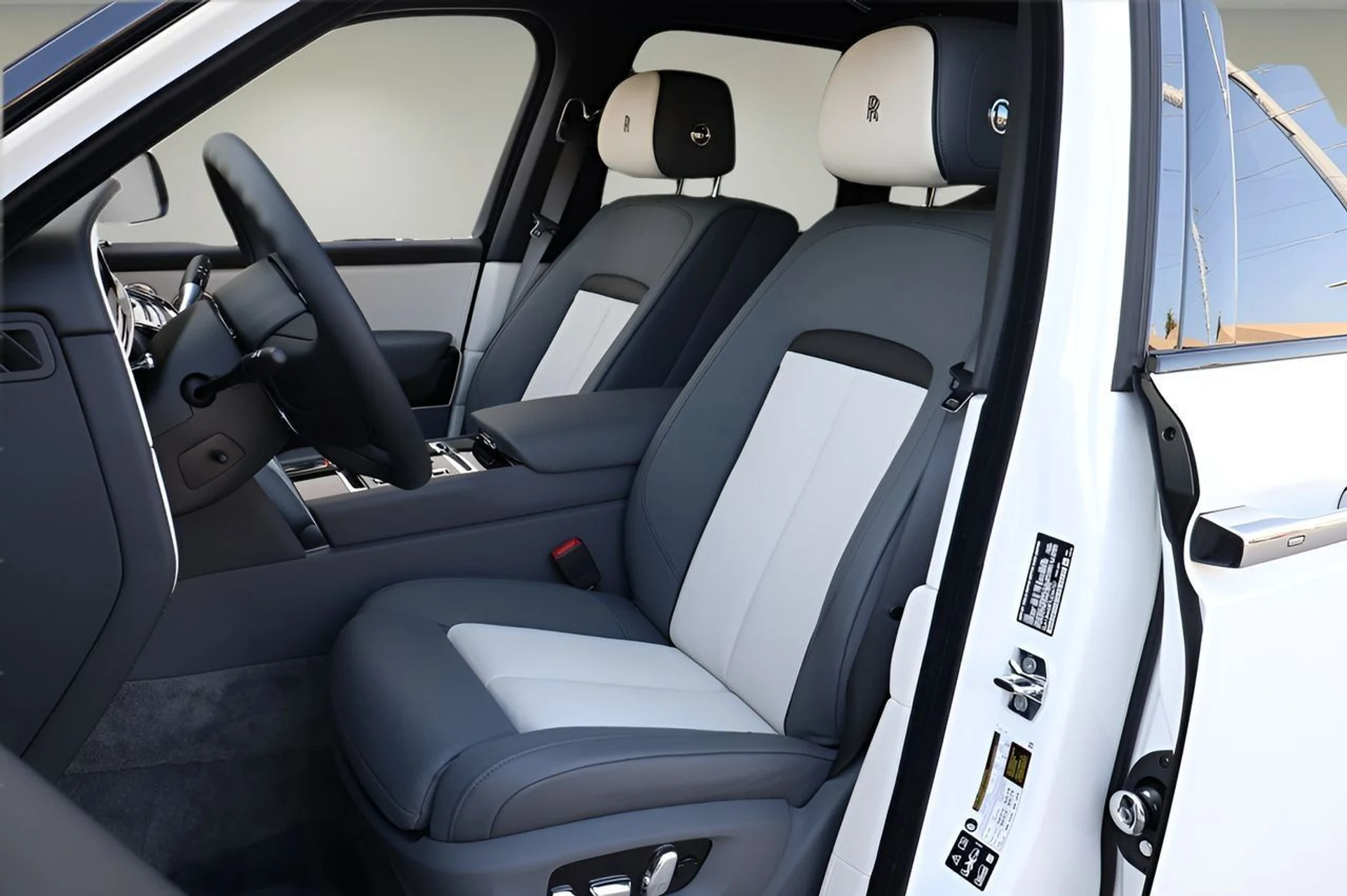 mph014_2172276776_15_6830454fad