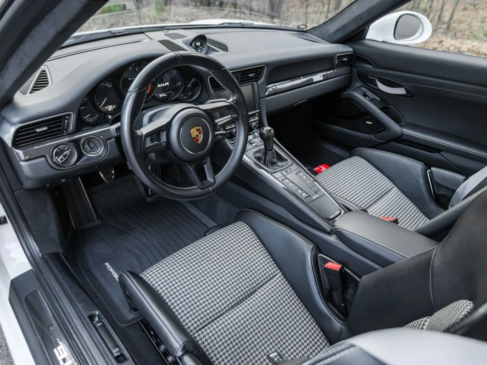 mph014_2181581907_049311cc_d24f_4418_a81d_9e63a72bec0d_863a0aeabf