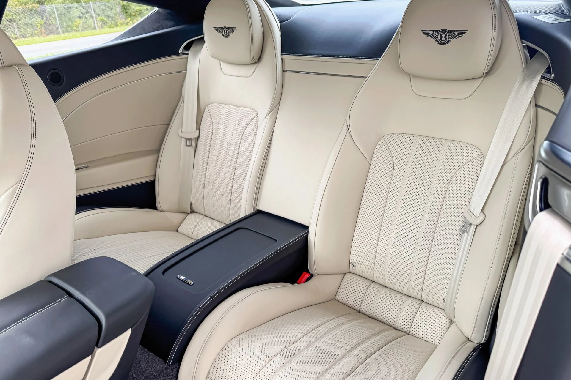 mph014_218526167_New_2026_Bentley_Continental_GT_GT_1771244724_5e17e587be