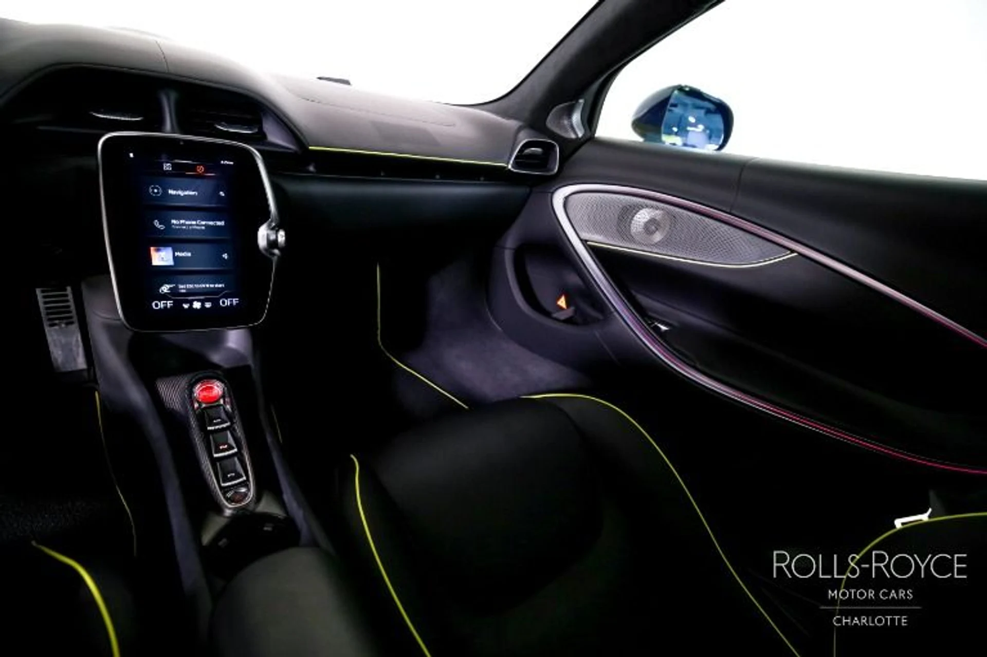 mph014_2188625796_Used_2023_Mc_Laren_Artura_459bdc6b8b