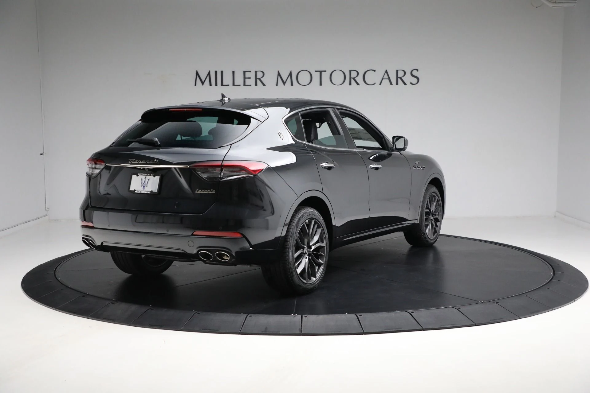 mph014_2191261472_New_2024_Maserati_Levante_GT_Ultima_ee3be0b4d4