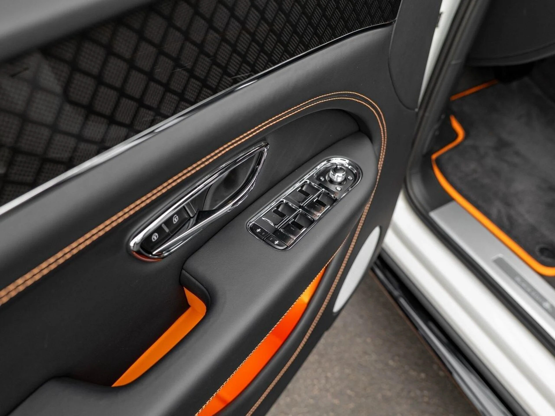 mph014_2192663077_5bd8300d8b3fdd4191979518ebde2577x_6dc1a3b9a7