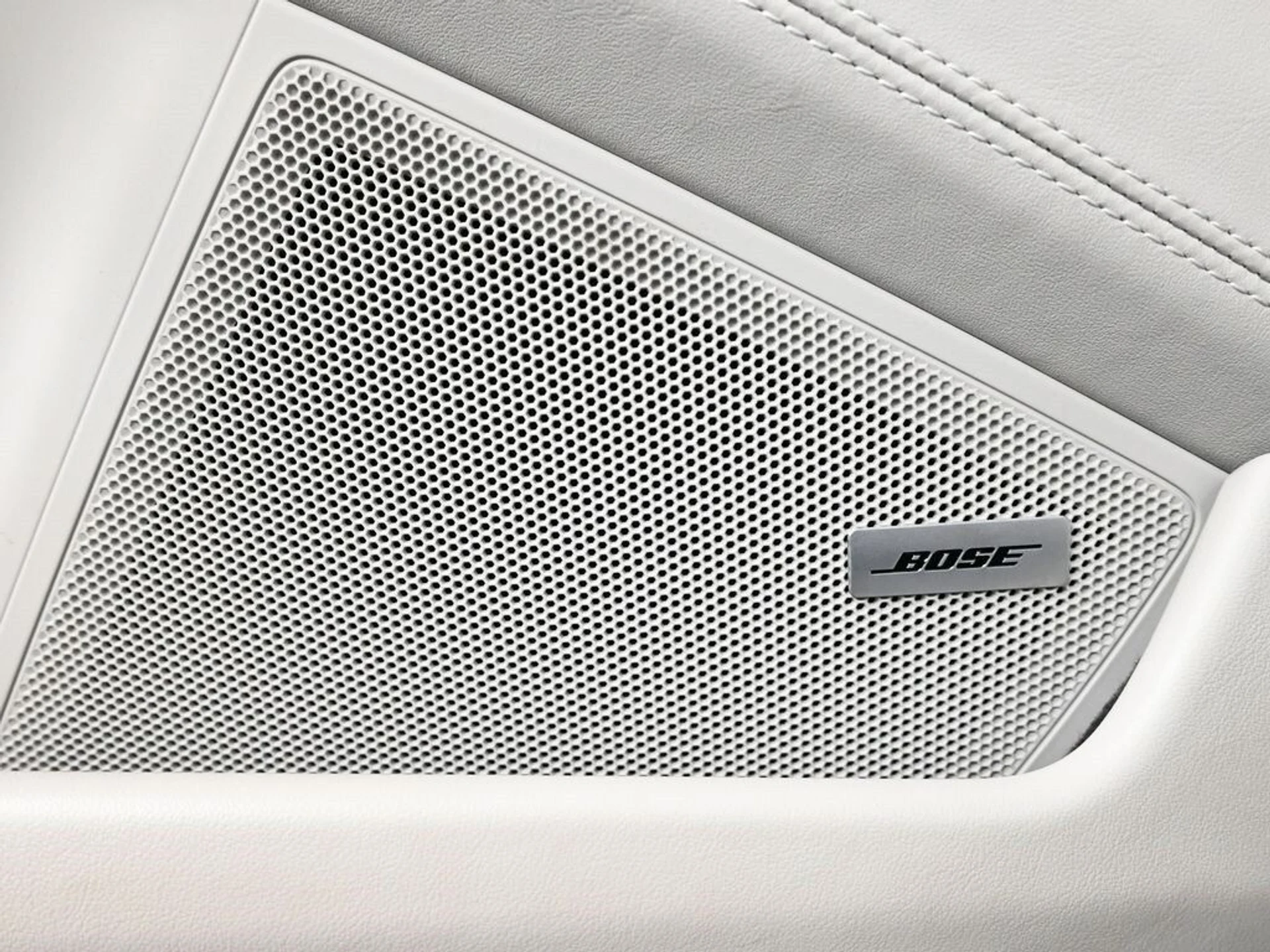 mph014_2193874836_70c2f28d3bb20608f354cdea627289e3x_30711b45d5