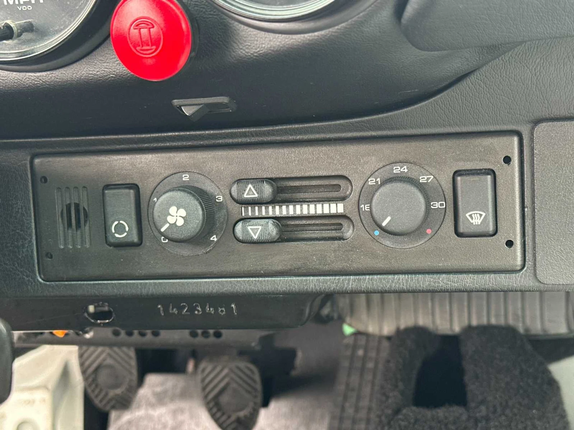 mph014_2194417233_aa84340a877b16ba1373647e4bd46cefx_8ab807c159