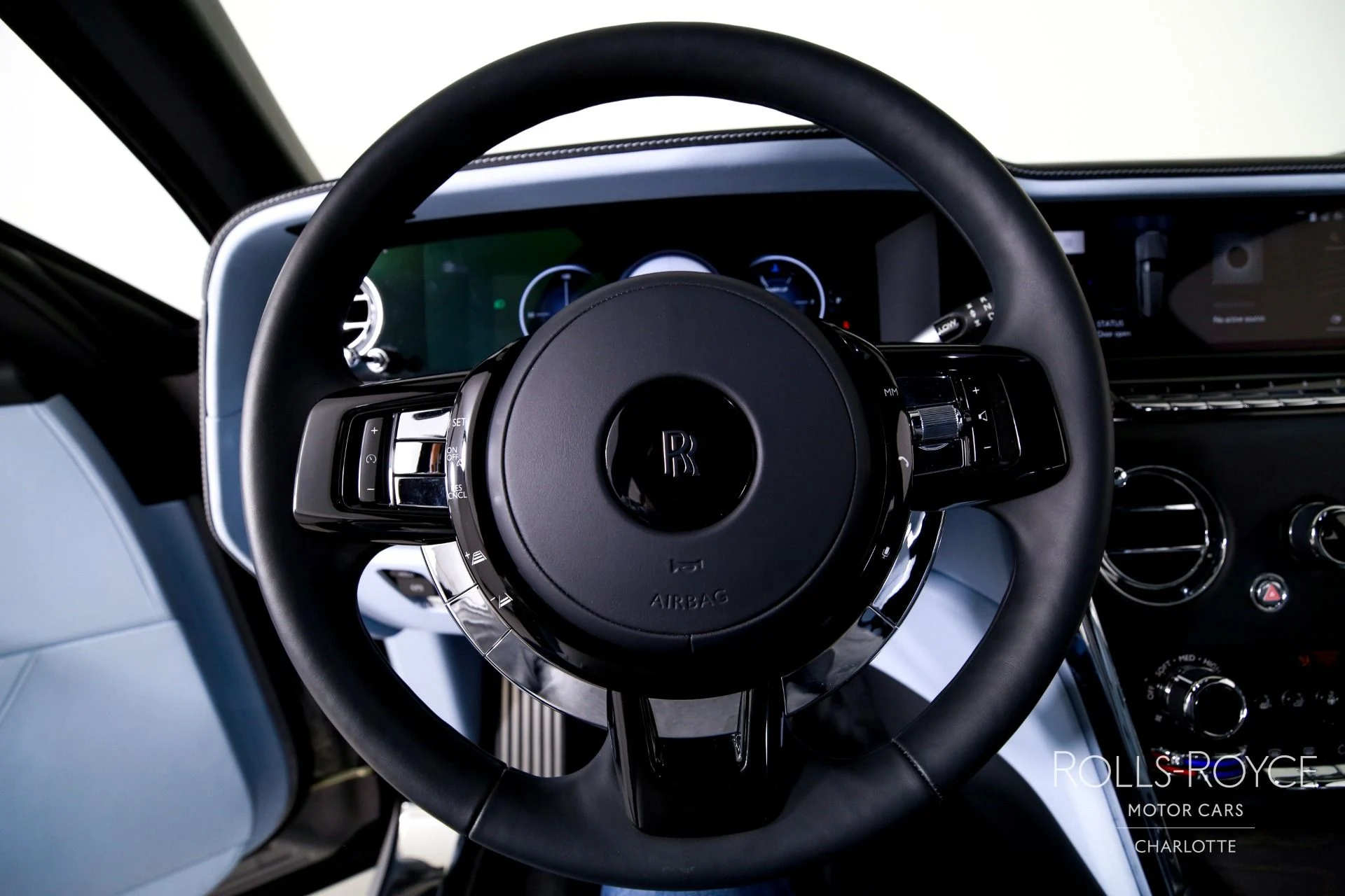 mph014_2201851028_Used_2025_Rolls_Royce_Cullinan_1771363273_c939735b64