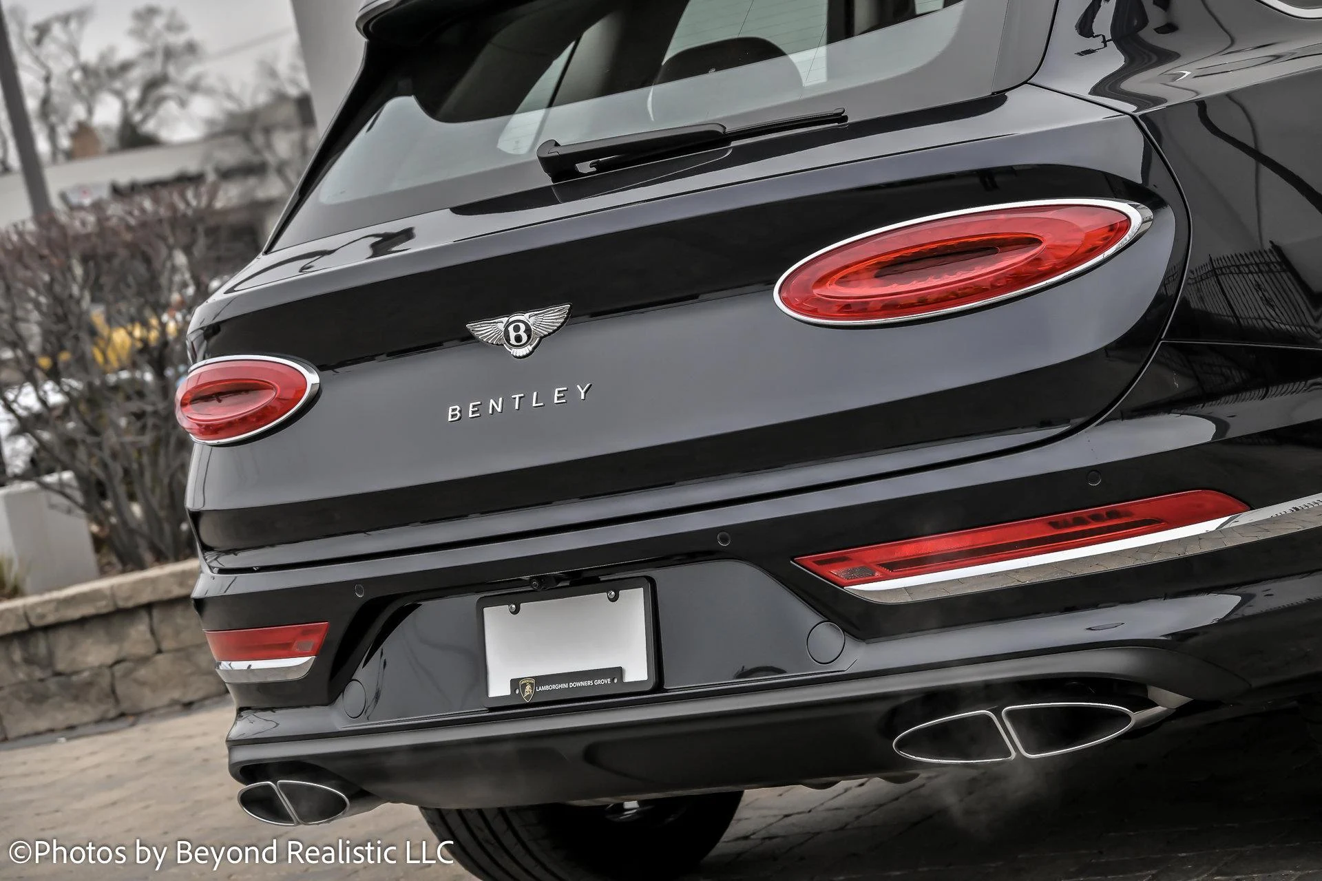 mph014_2219170743_Used_2022_Bentley_Bentayga_V8_Mulliner_Driving_Specification_1765012902_8f4b4b8a5a