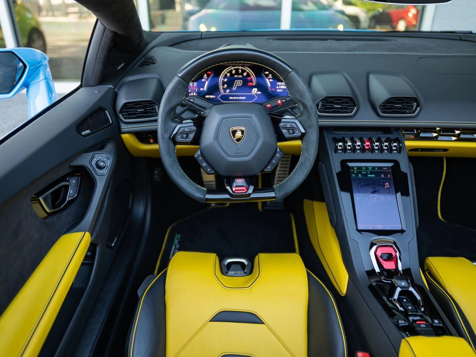mph014_2220719959_Used_2022_Lamborghini_Huracan_EVO_Spyder_AWD_1792704189_ec14be1da6