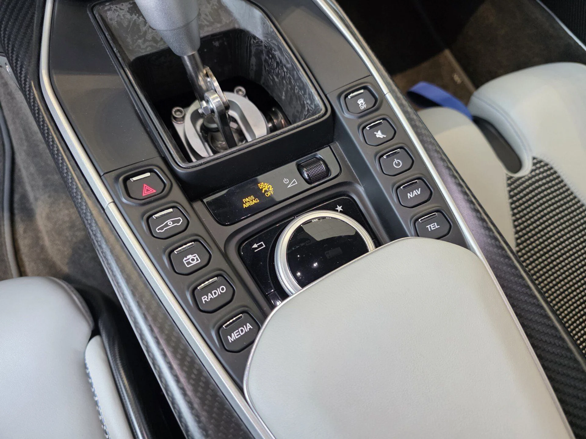 mph014_2222381890_05d39830ca59f142f59710ec18156834_02c61b99dd