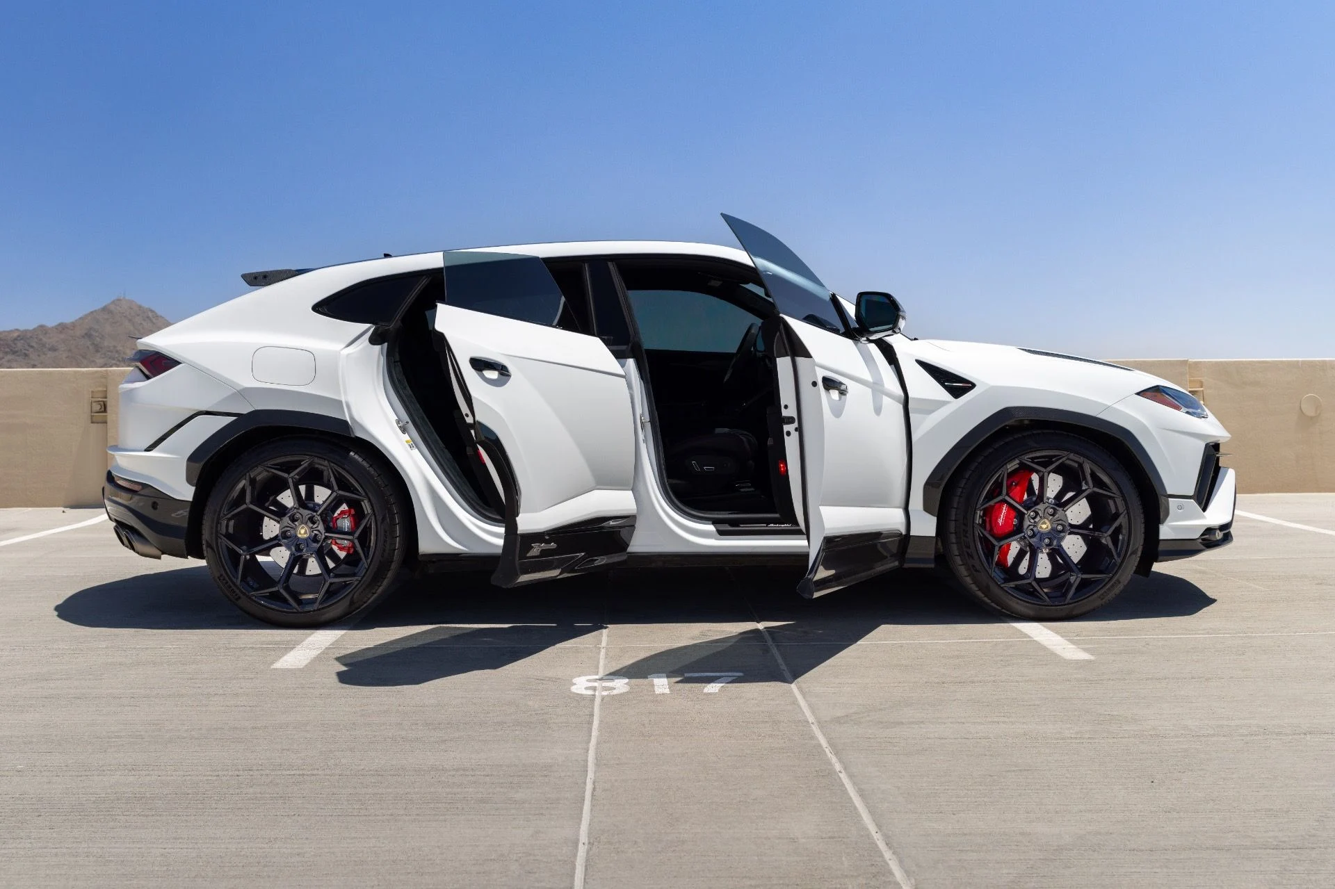 mph014_2222461510_Used_2023_Lamborghini_Urus_Performante_1778699369_7b547c5310