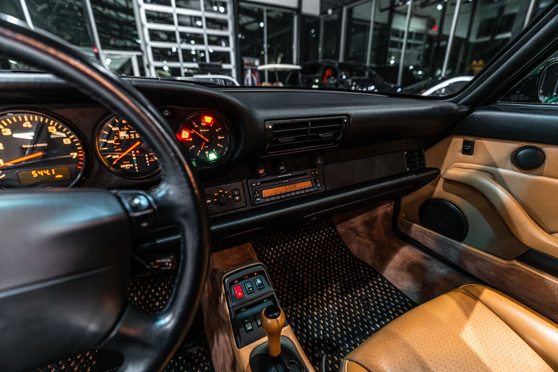 mph014_2223691909_13040_p15_l_c36c8c564e