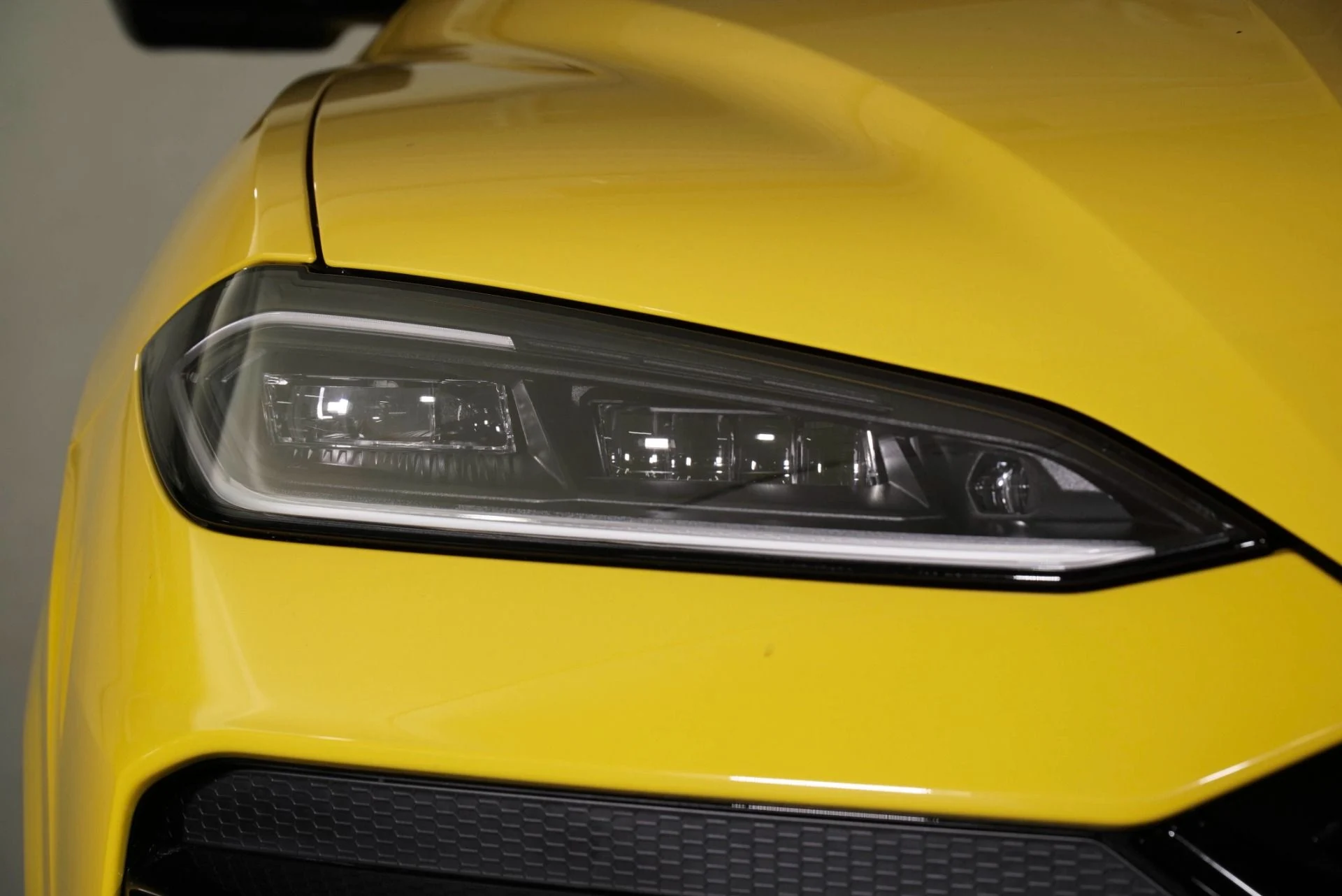 mph014_2226797096_New_2026_Lamborghini_Urus_SE_1776446130_dd99fad22f