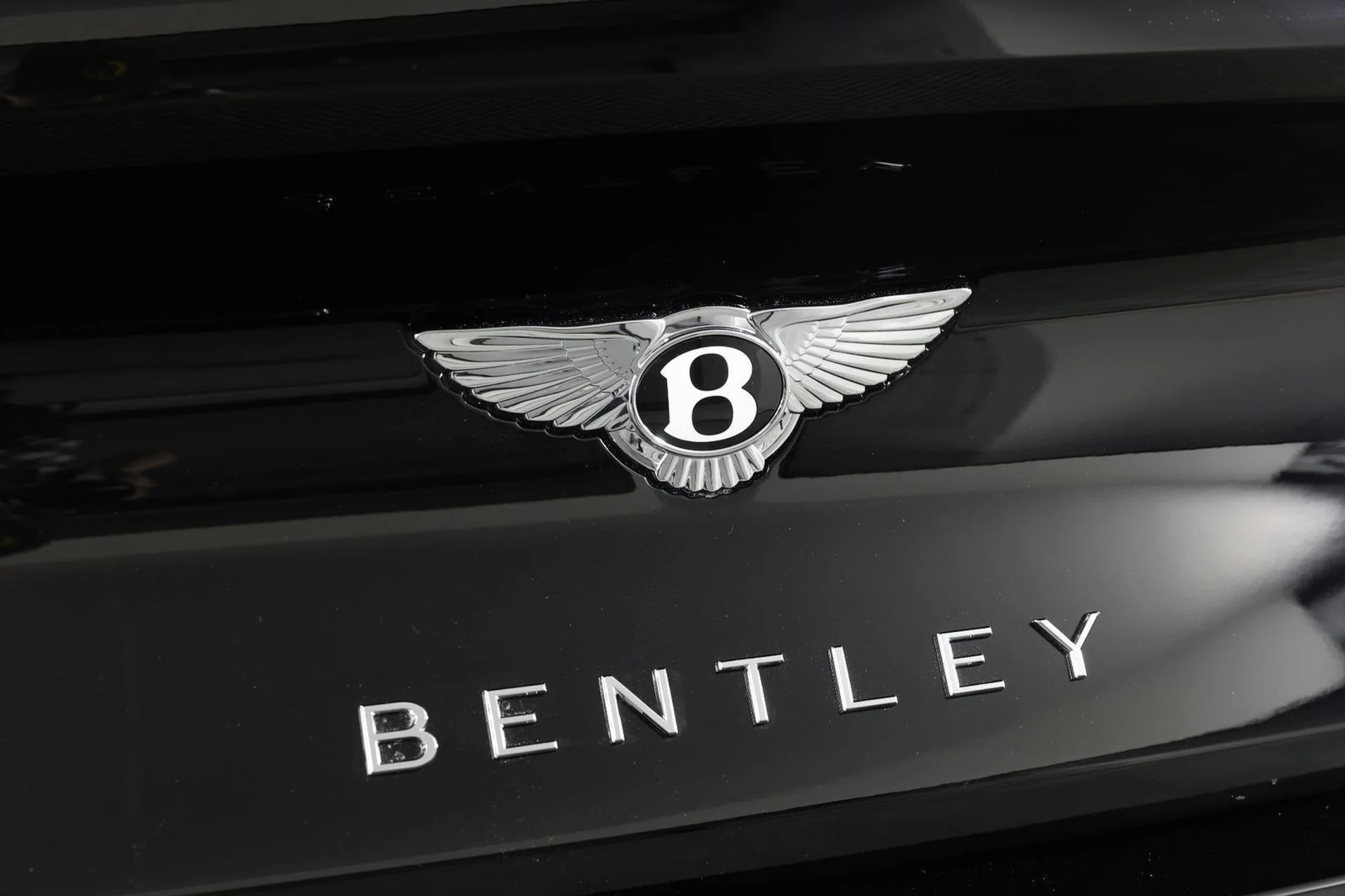 mph014_2231089819_94927d668f52dc1d49d717b1fb657e00_156fc72128