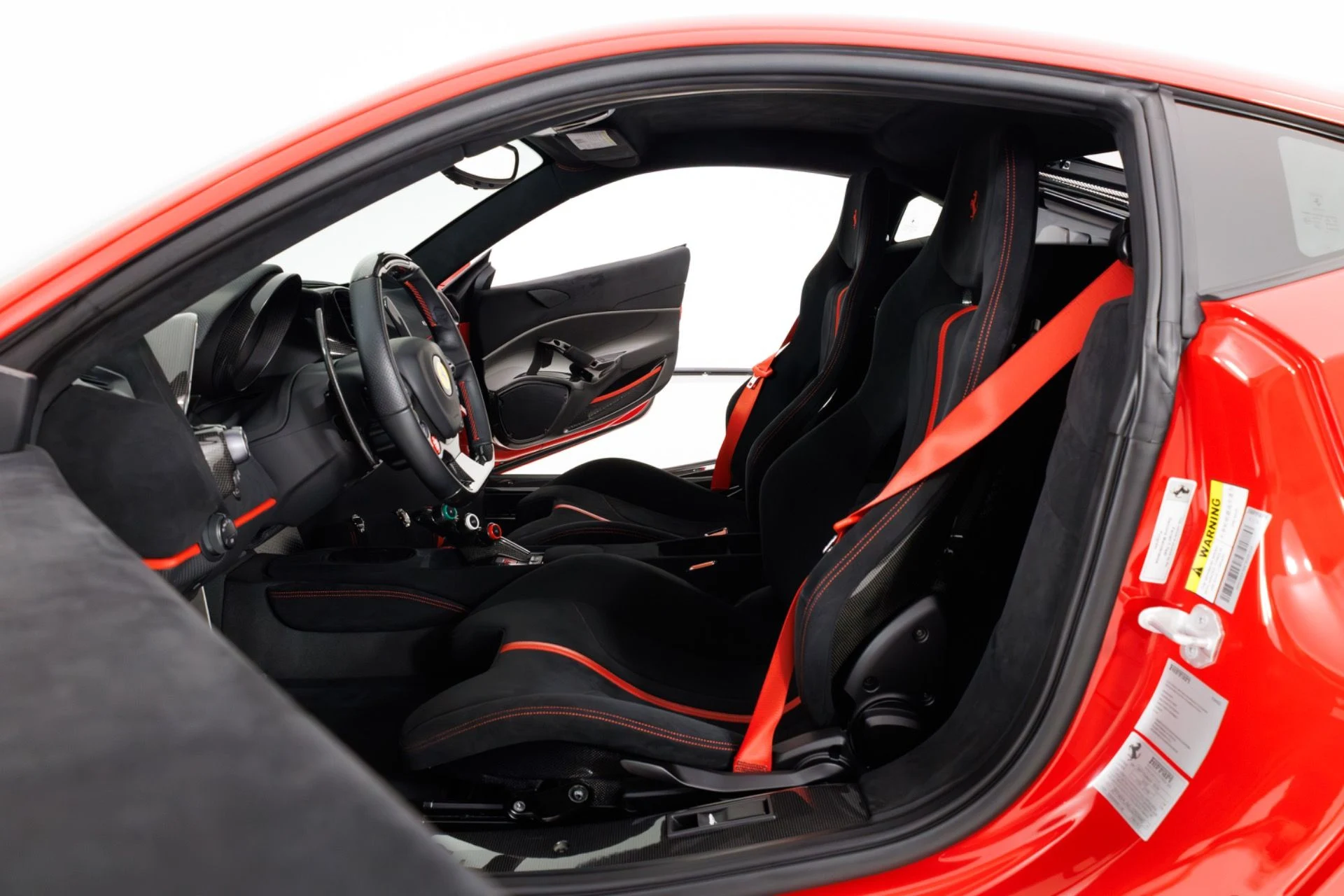 mph014_2242058881_Used_2020_Ferrari_488_Pista_1775510996_1f6411541d