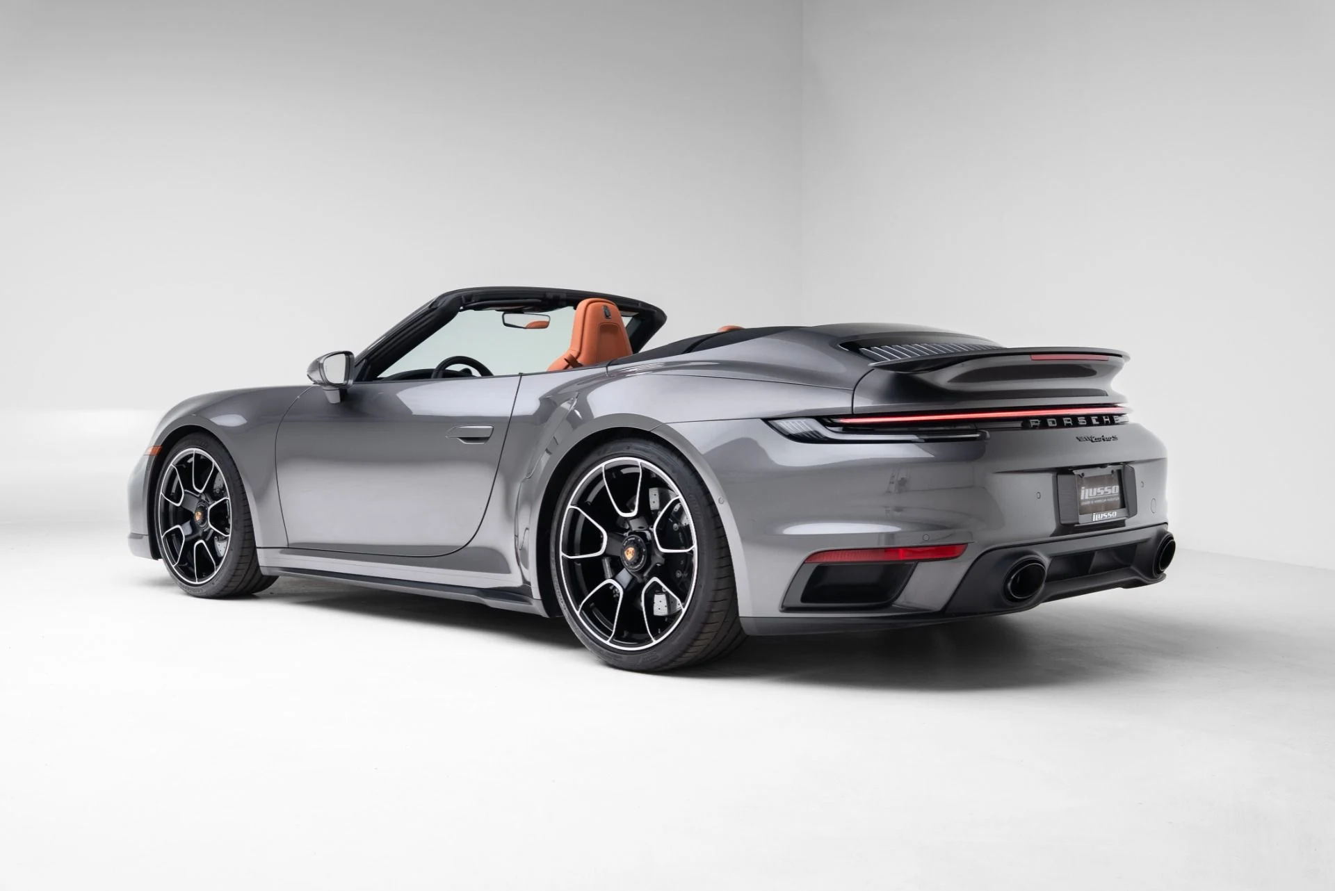 mph014_2244483919_Used_2024_Porsche_911_Turbo_S_1770940586_e65b035625