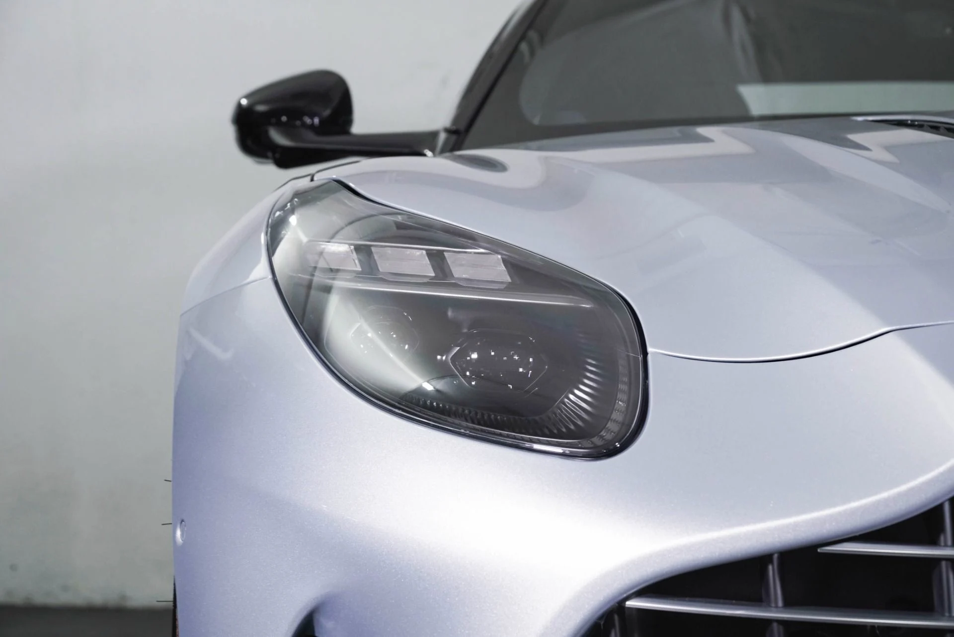 mph014_2247486482_New_2026_Aston_Martin_DB_12_1789417407_556097d17d