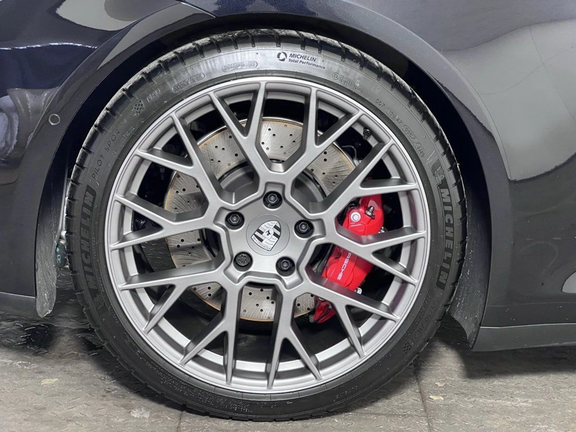 mph014_2249999427_0a59f556483d1ff9f64097e2174fd583_350551d989