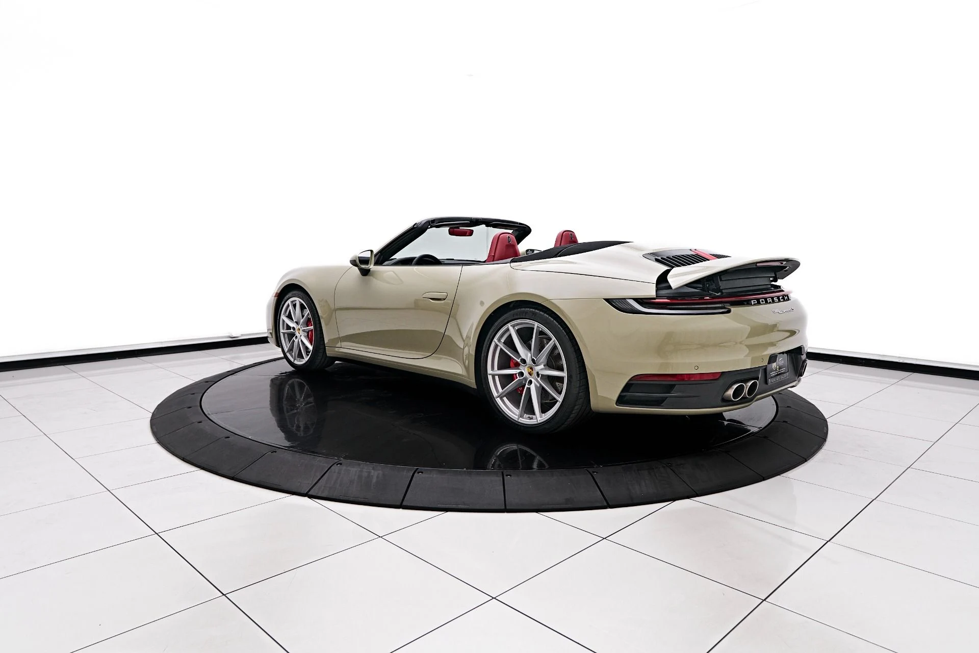 mph014_2250316516_Used_2022_Porsche_911_Carrera_S_1759192891_f1129a0fb3