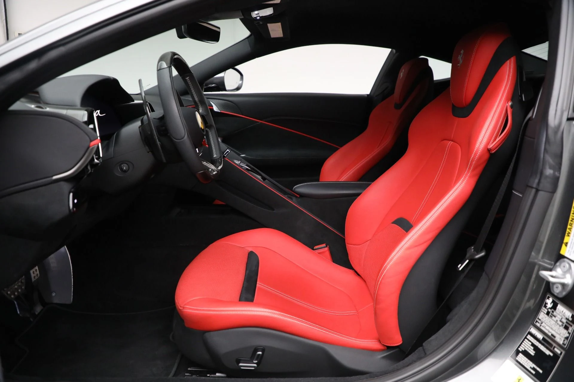 mph014_2253349499_Used_2024_Ferrari_Roma_3b0b1753c6