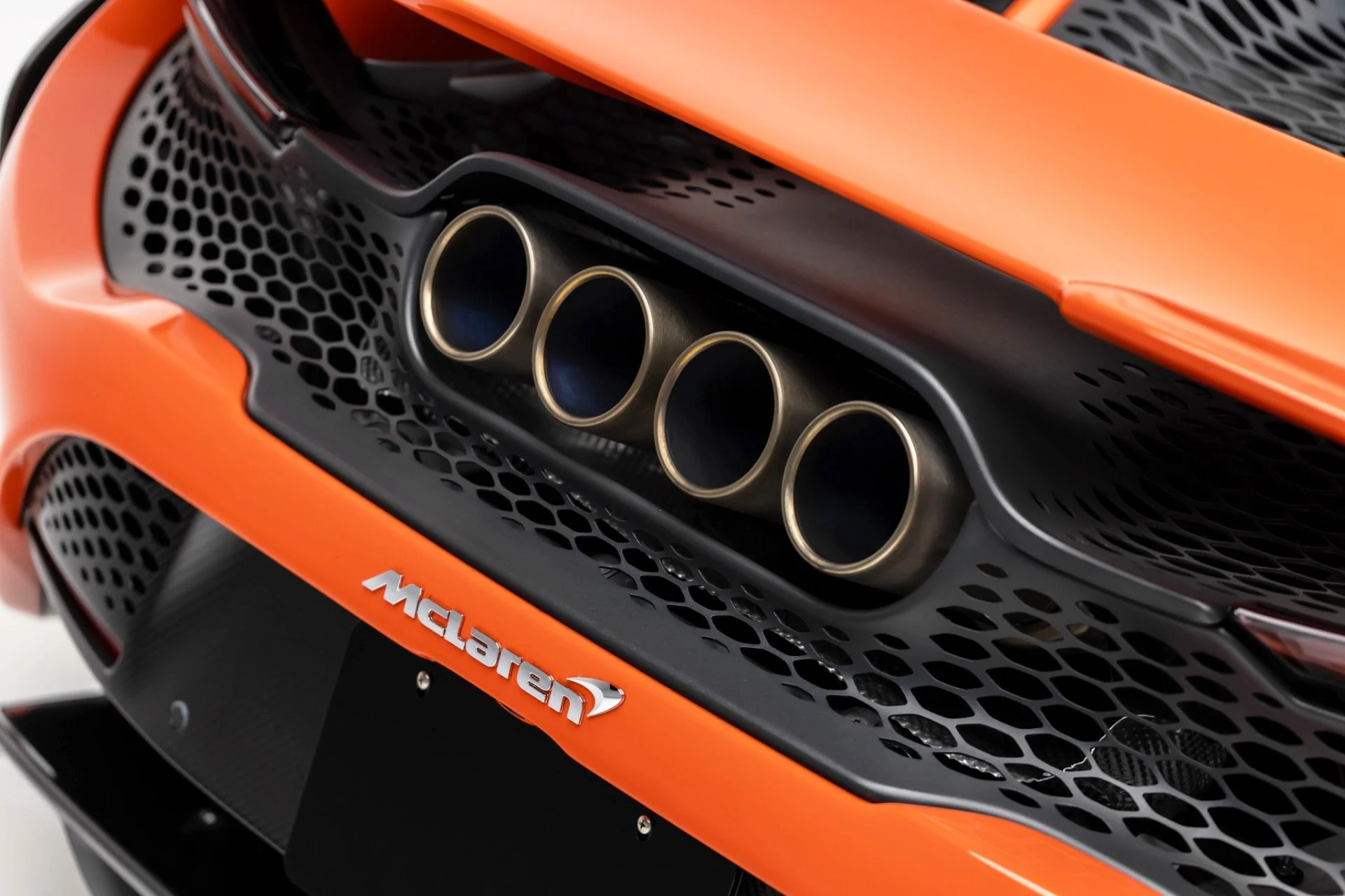 mph014_2255535620_Used_2021_Mc_Laren_765_LT_1760728130_9c58cddf17