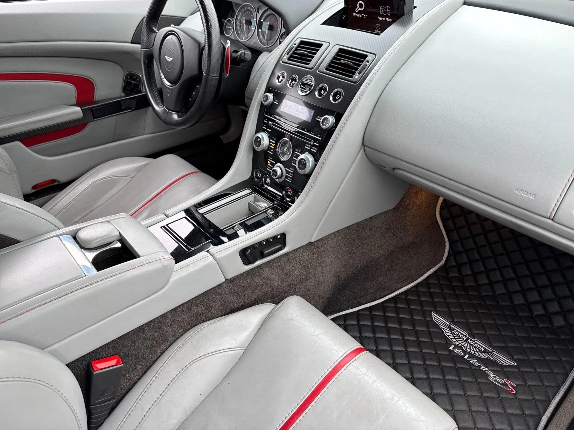 mph014_2255991284_Used_2015_Aston_Martin_V12_Vantage_S_1769008610_fcf7dc7373