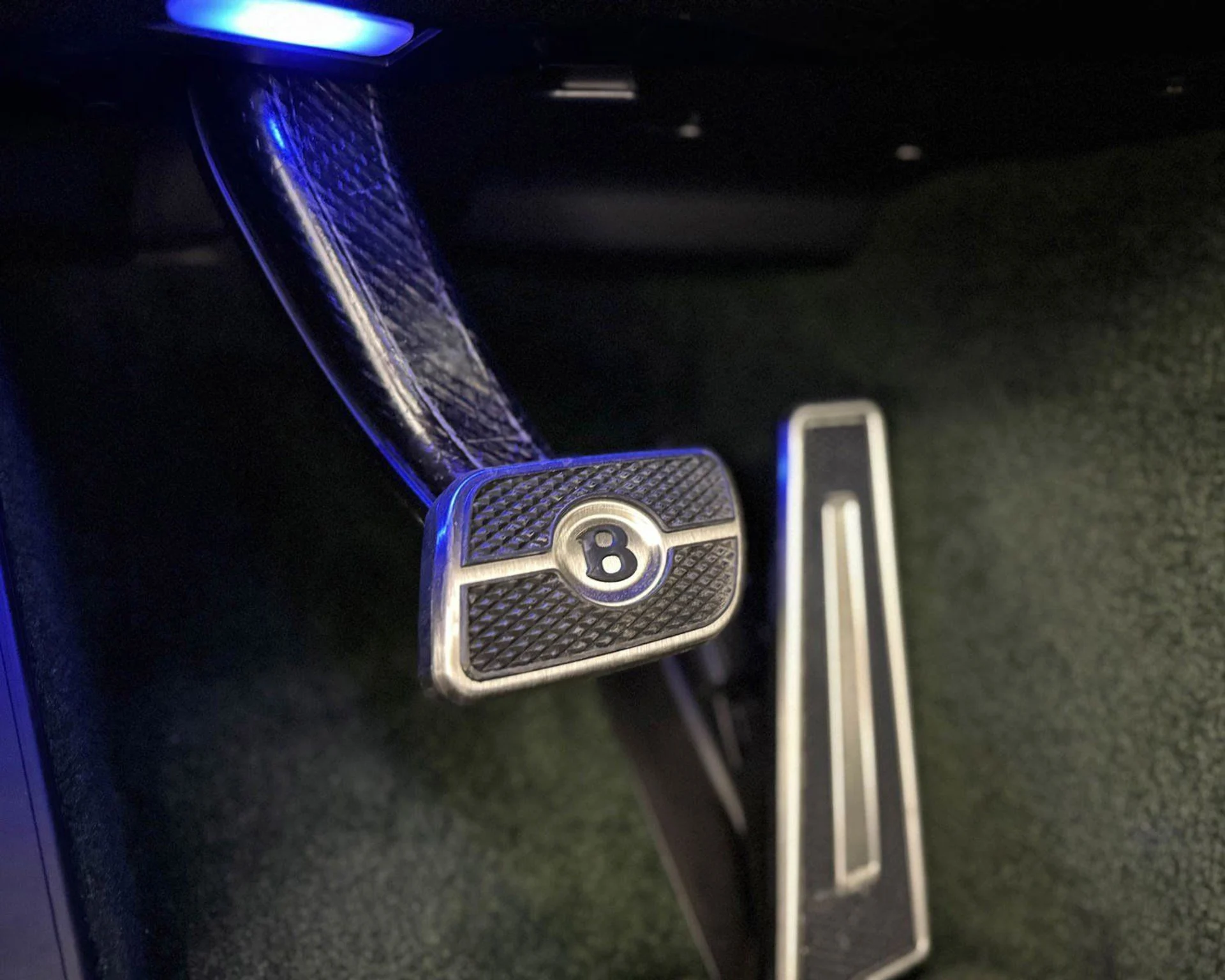 mph014_2257863797_098ea3be6e1e417782dae512d67bf9c4_54106b22ea