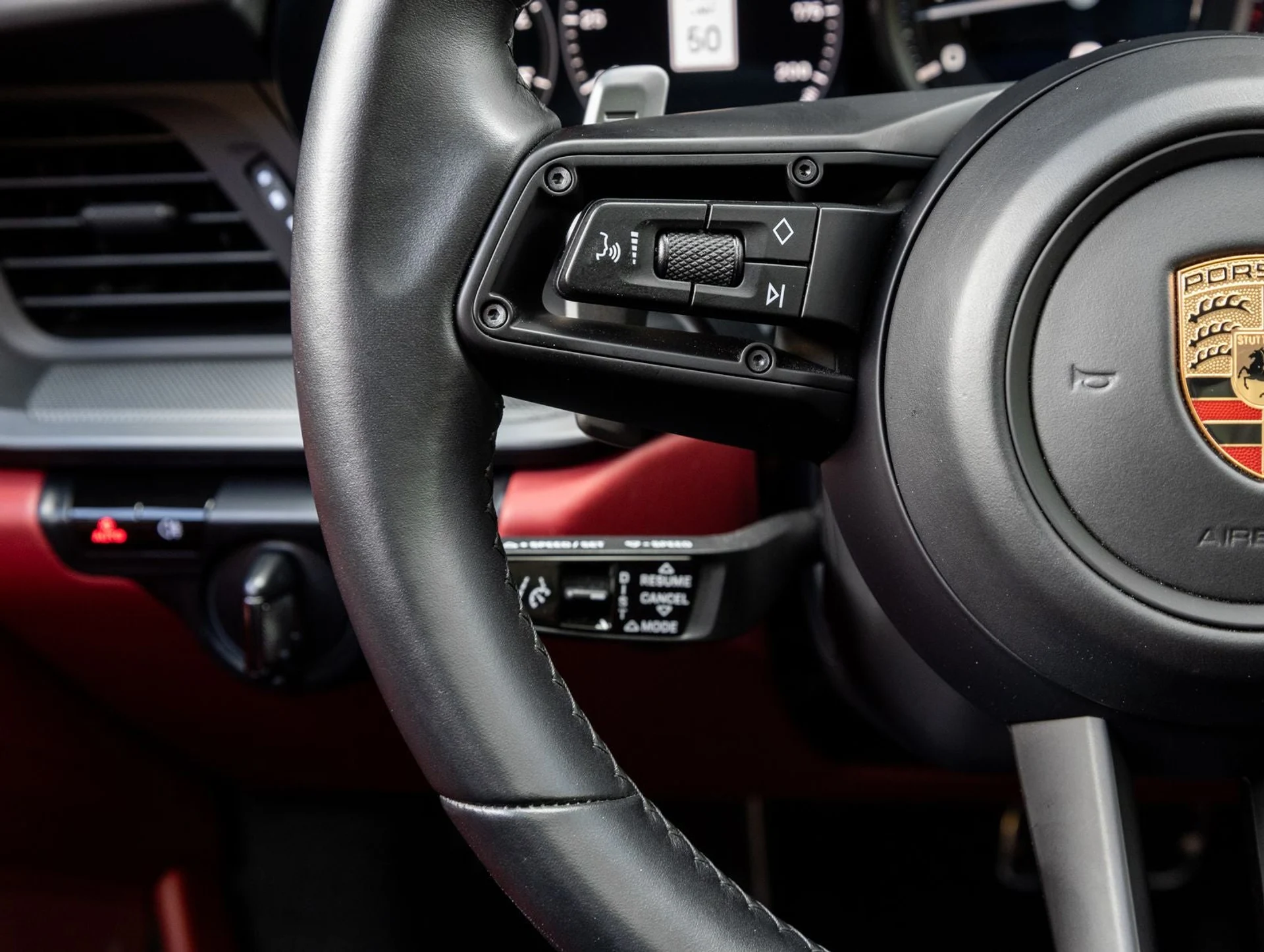 mph014_2258103393_15_5df91b9c28