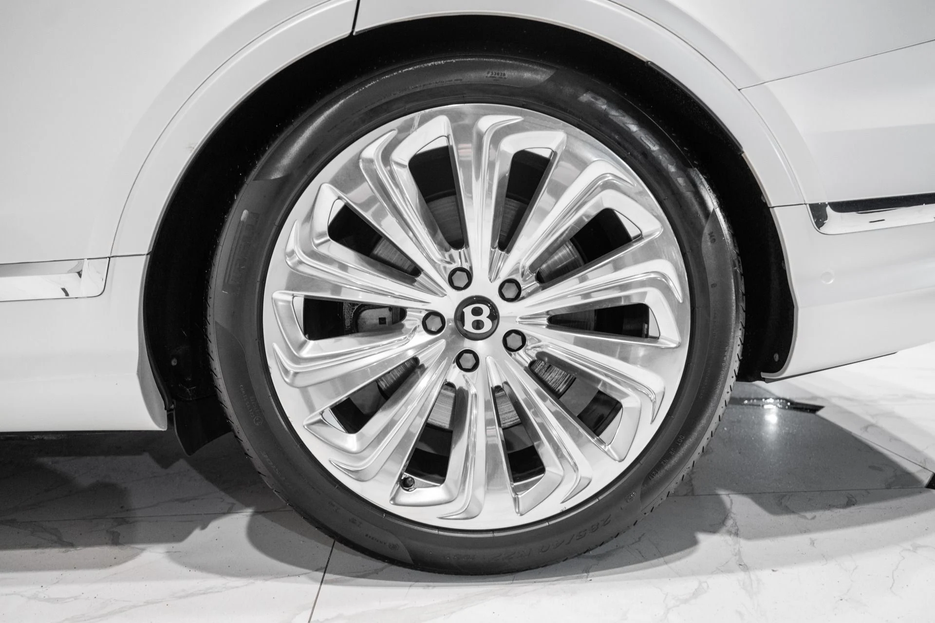 mph014_2262404080_Used_2023_Bentley_Bentayga_V8_1773161600_d9de52dcb8