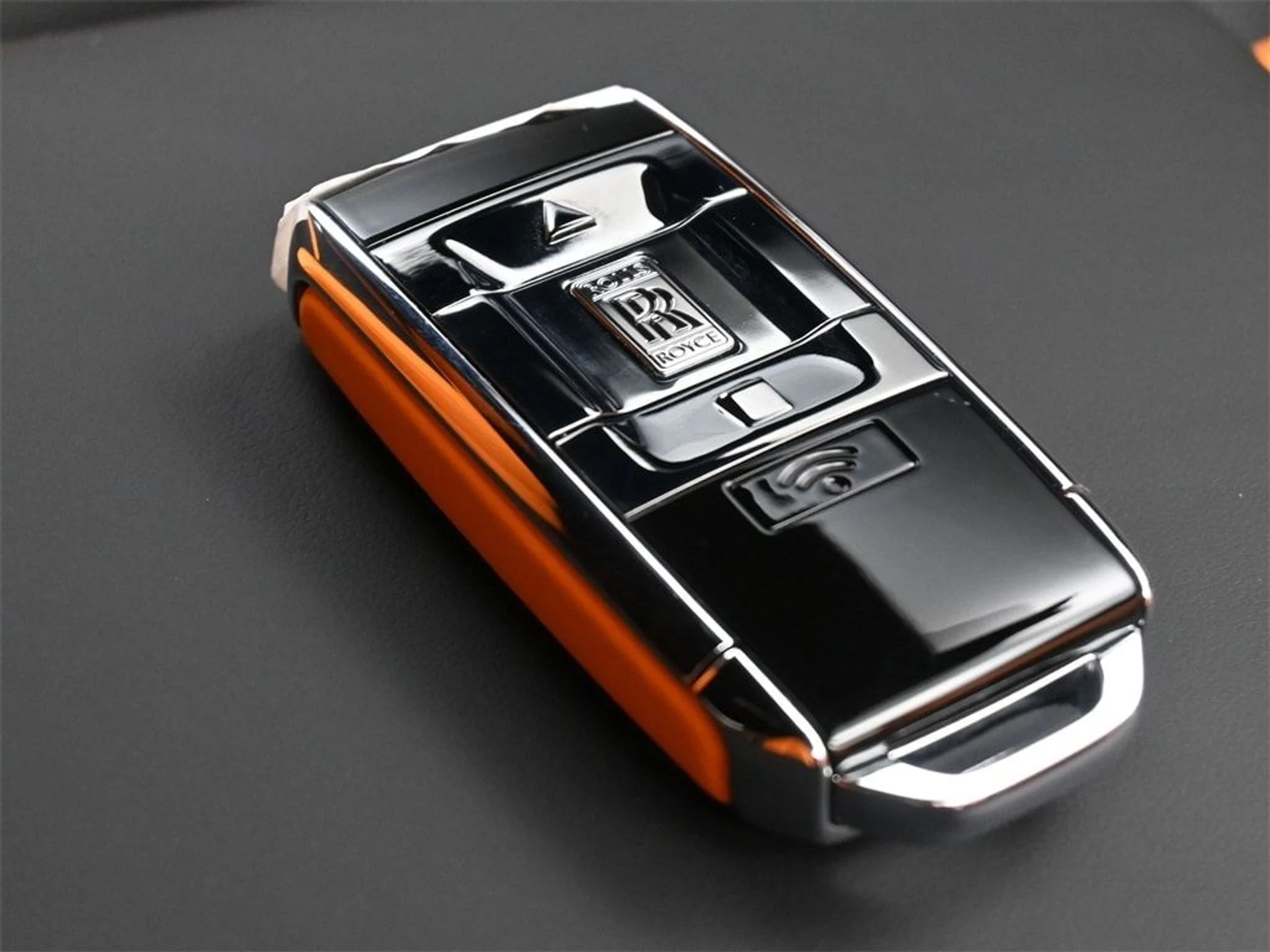 mph014_2270974652_810be73e11378cbbb392af187e556dfdx_6e37c71907